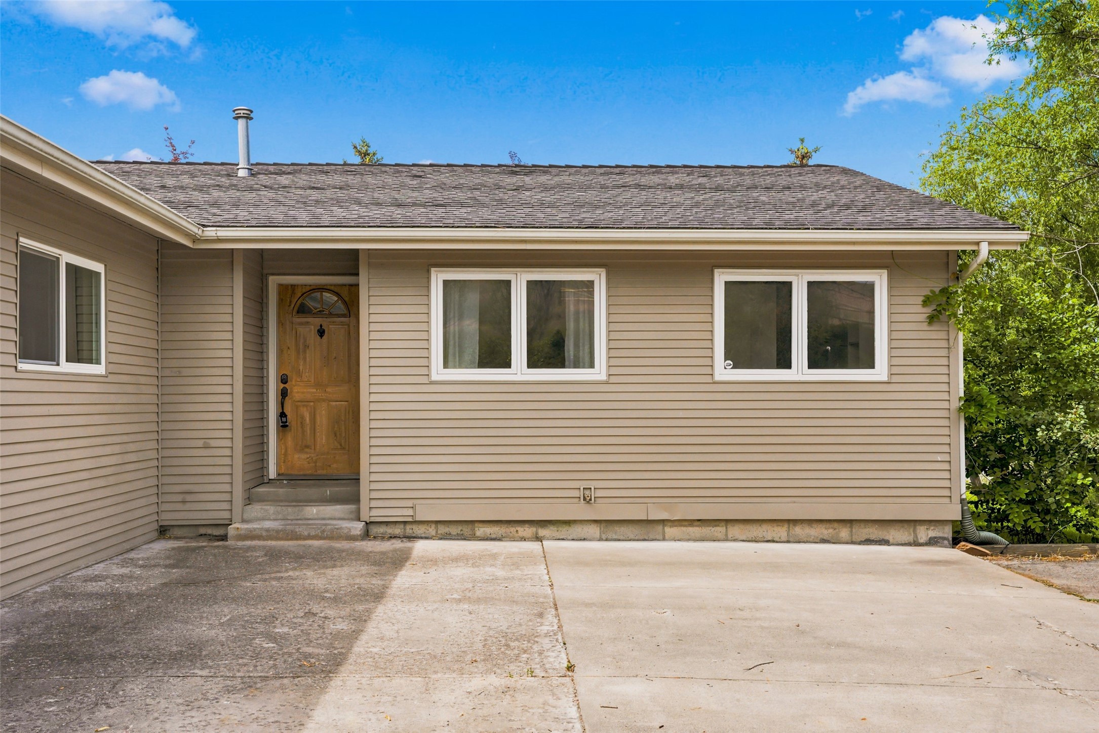 6385 Goodan Lane Property Photo 19