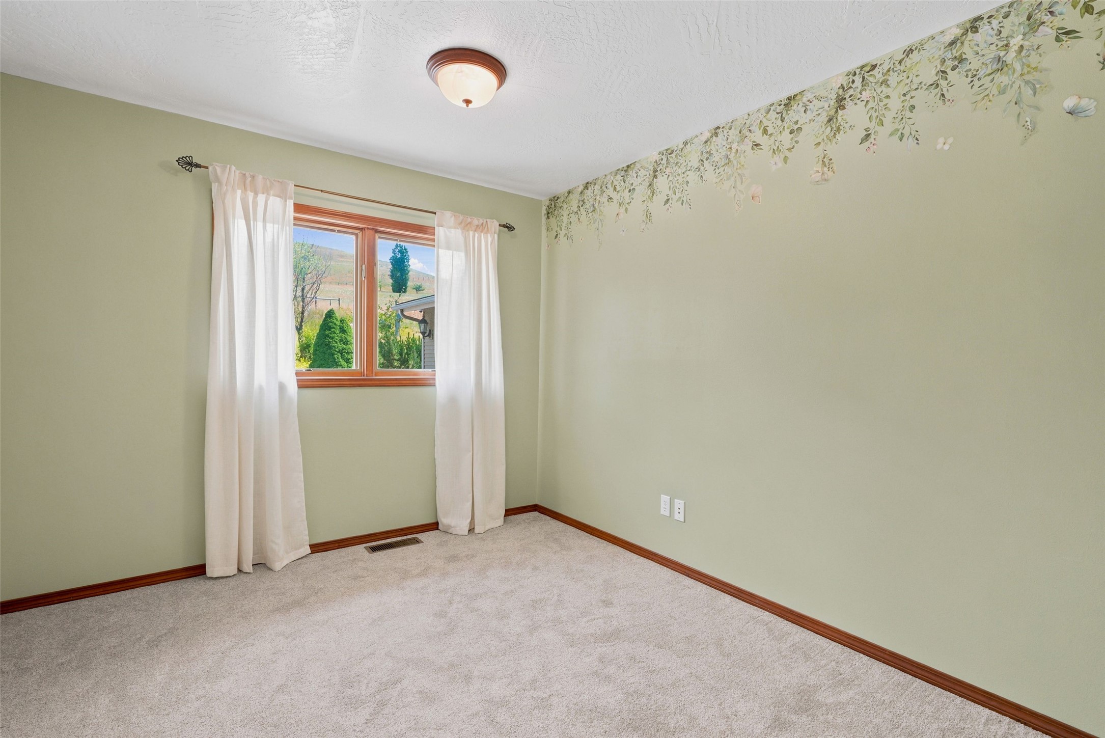 6385 Goodan Lane Property Photo 40