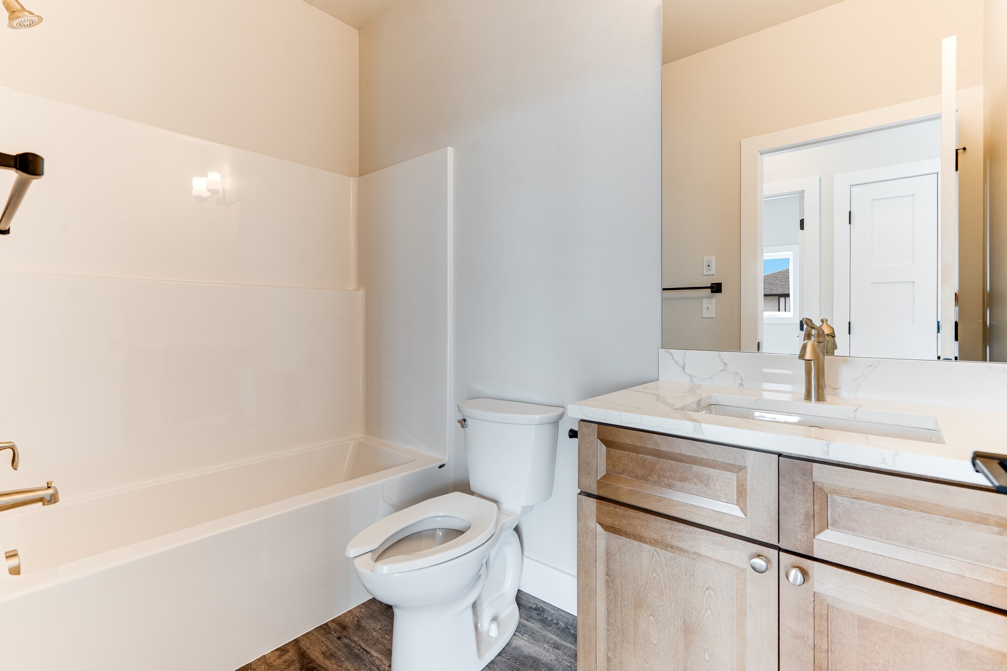 570 E Swift Creek Way 200 Property Photo 12