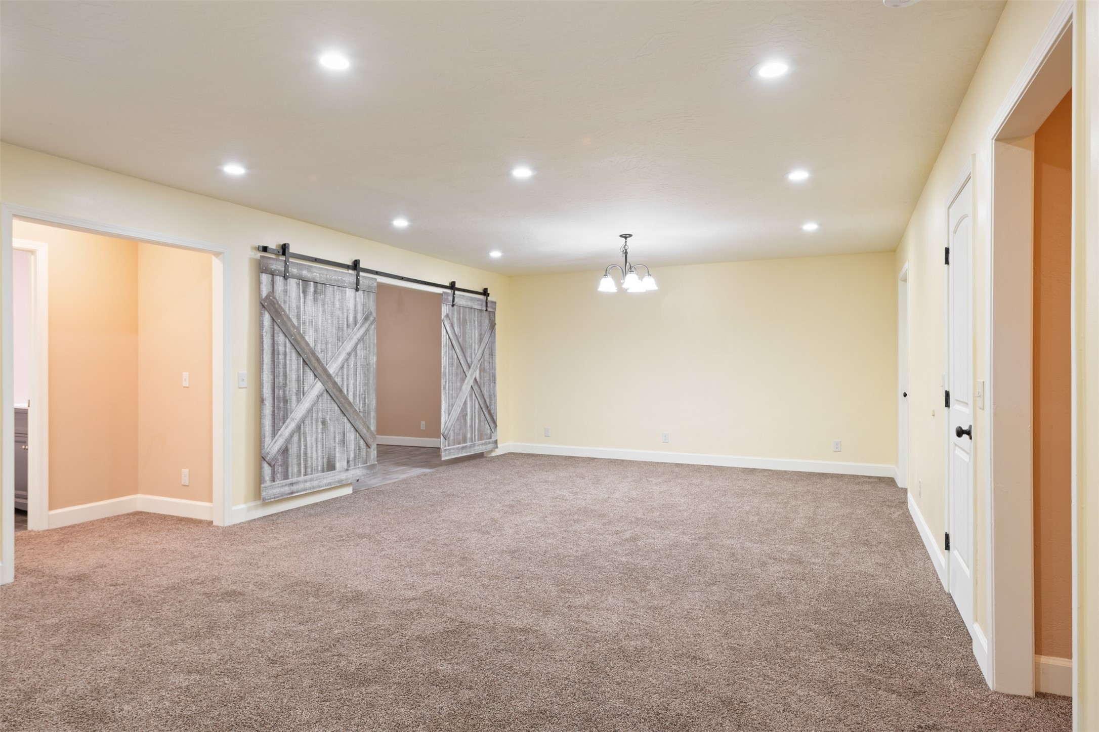 5671 Fairview Lane Property Photo 15