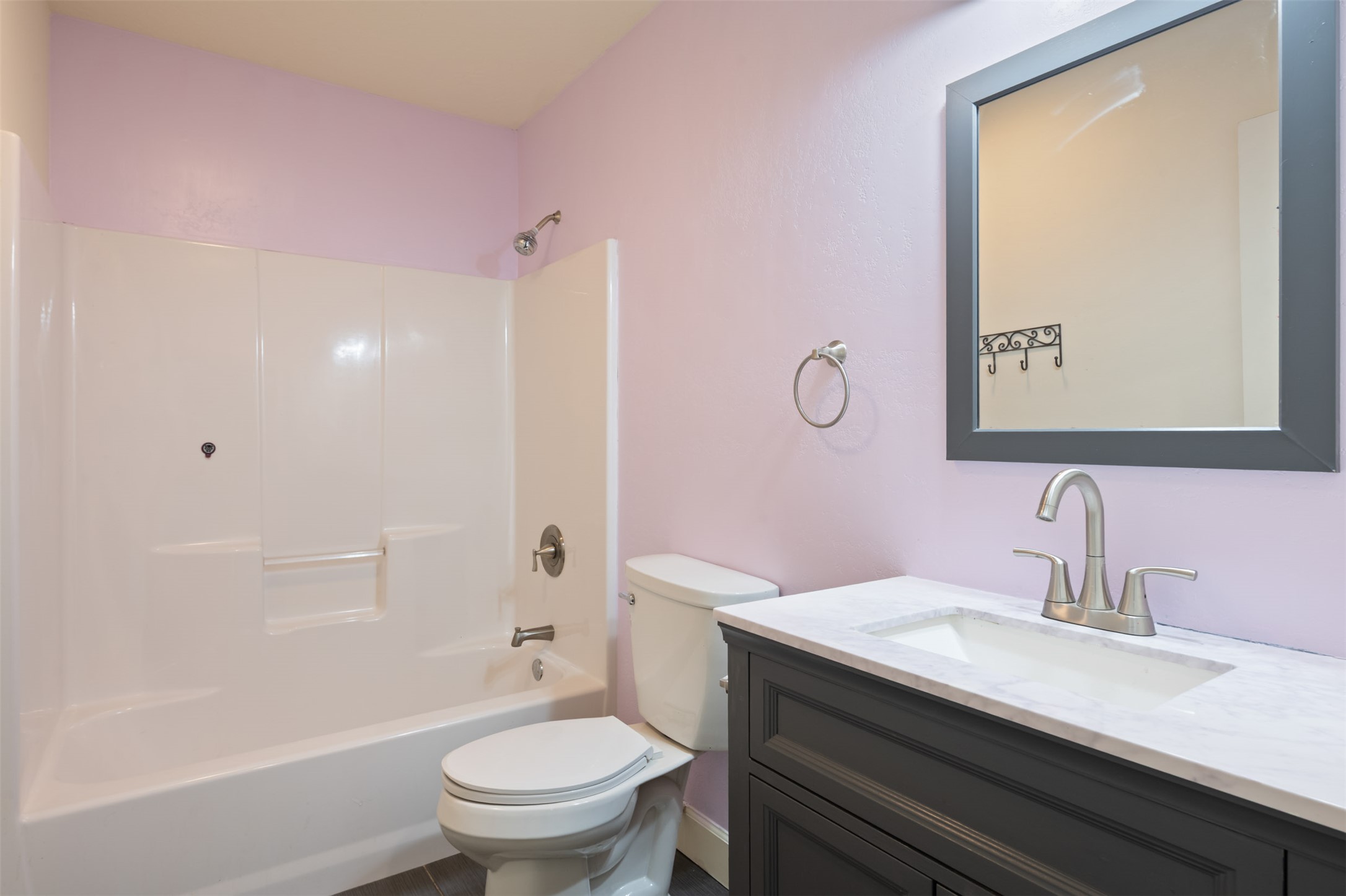 5671 Fairview Lane Property Photo 22