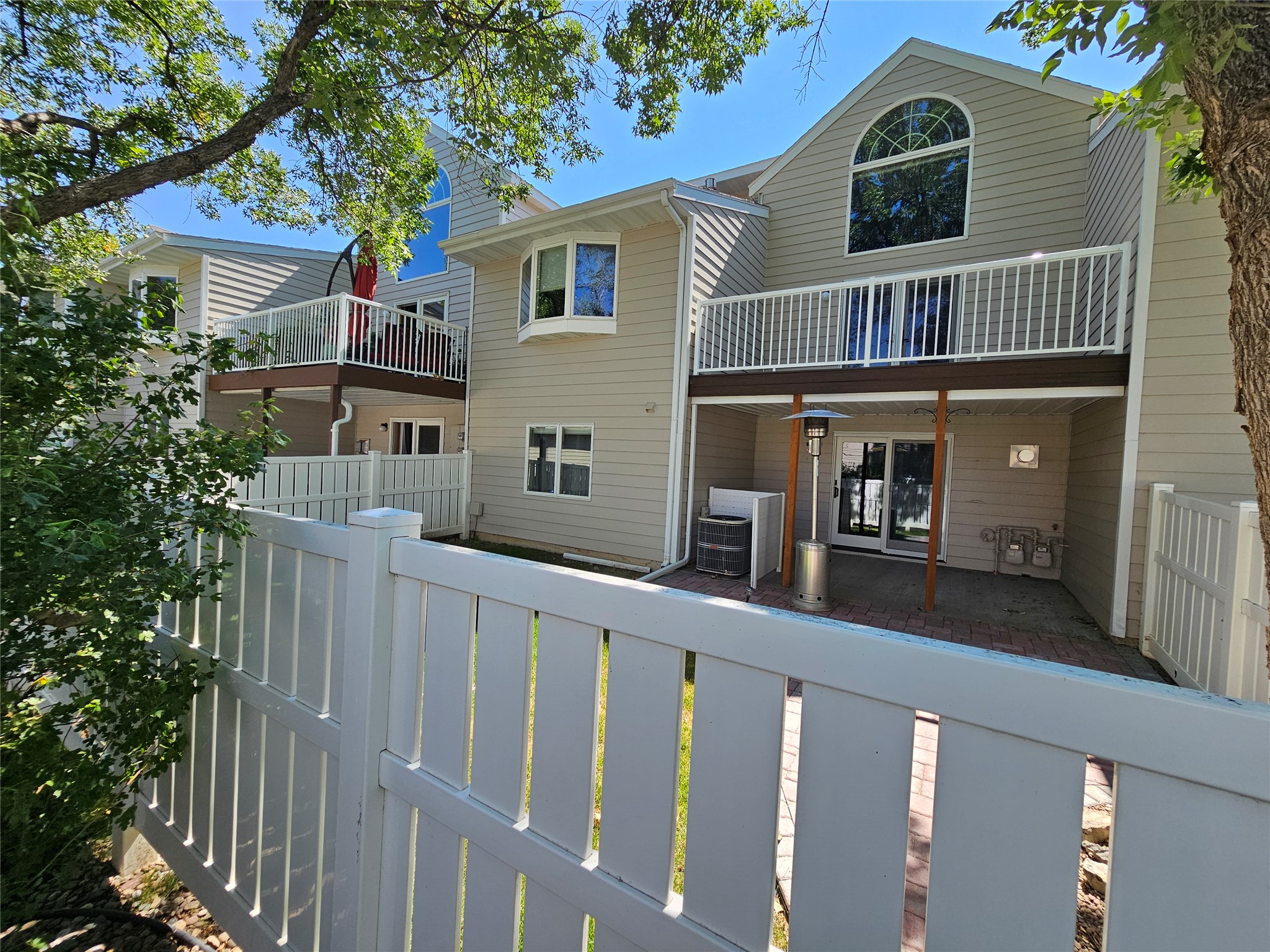 3208 Meadowood Lane 3d Property Photo 1