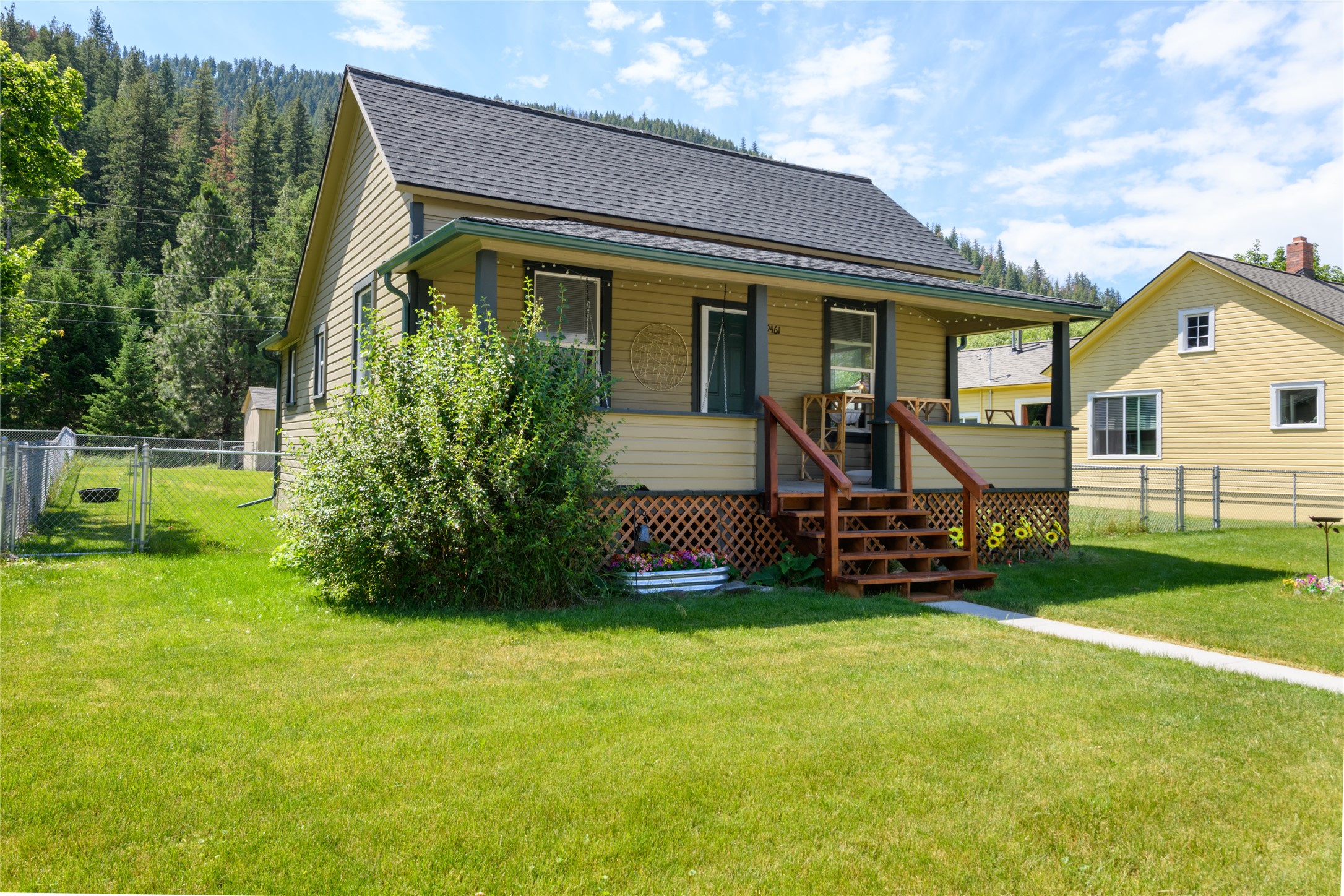 9461 Highway 200 E Property Photo 1