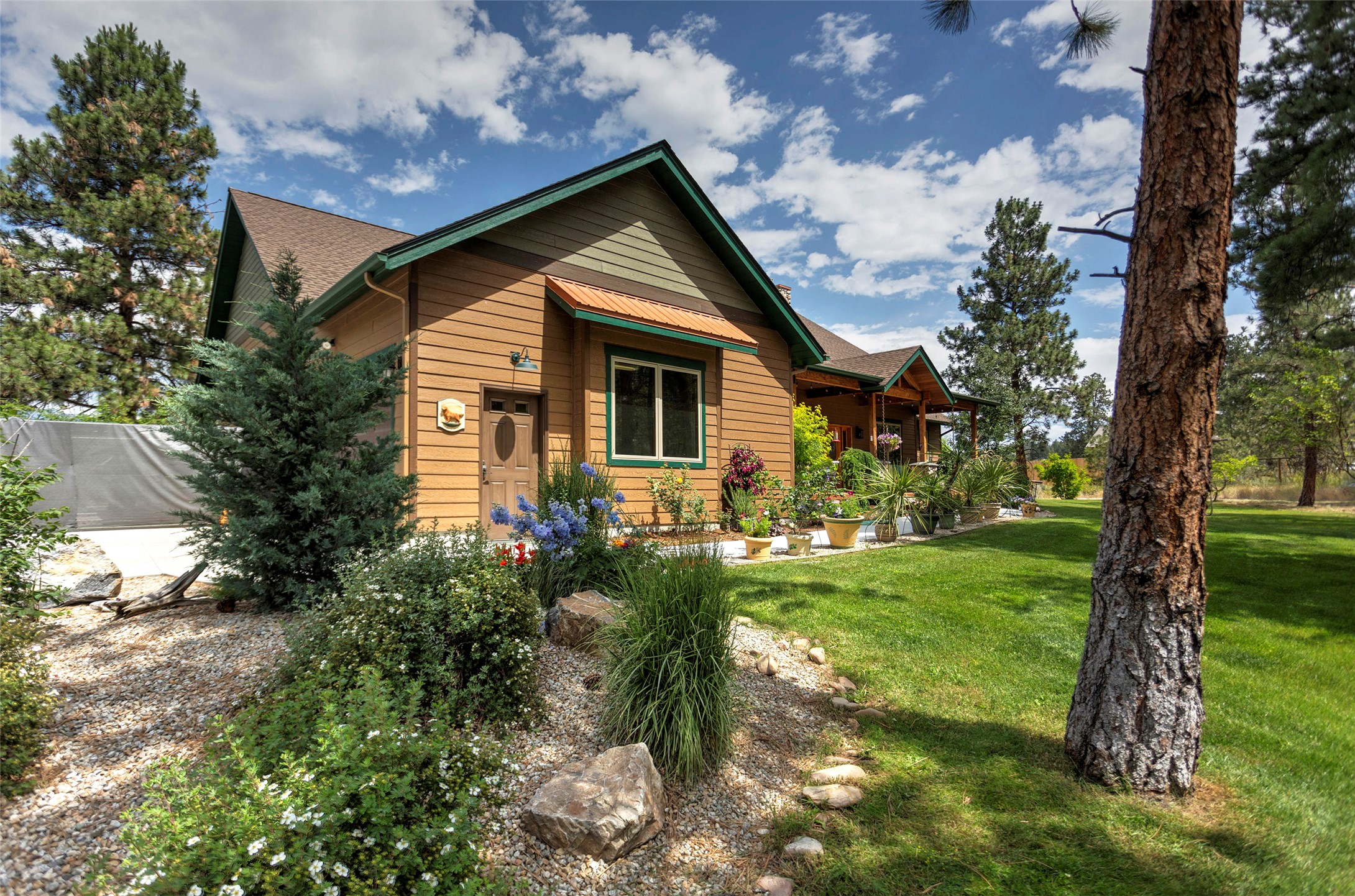 3229 Lupine Lane Property Photo 3