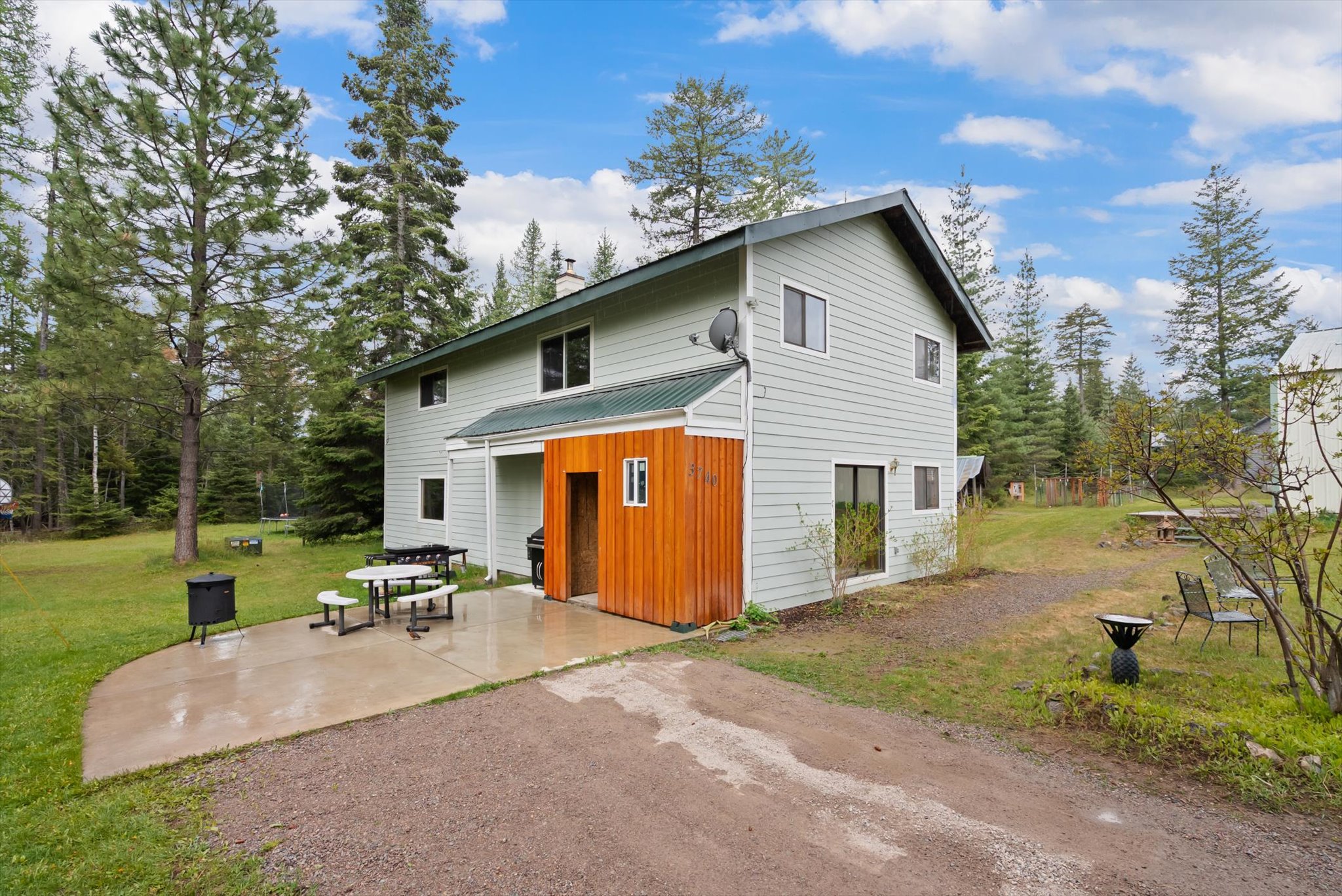 3740 Foothill Road Property Photo 5