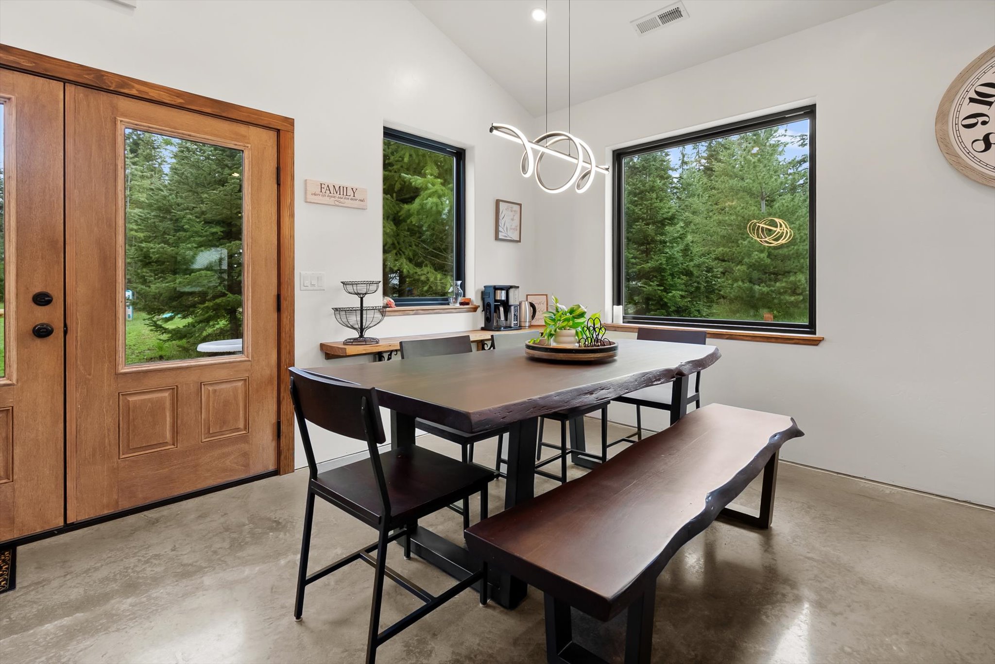 3740 Foothill Road Property Photo 22