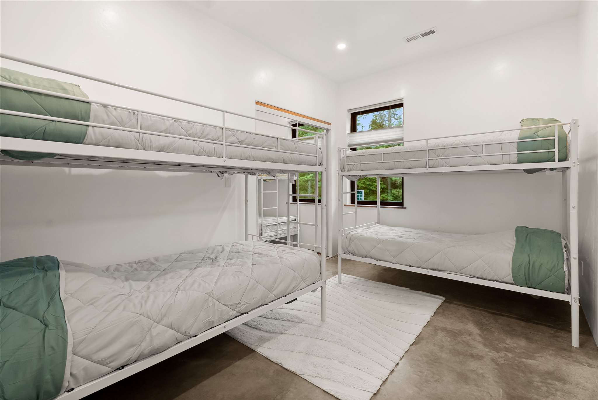 3740 Foothill Road Property Photo 28