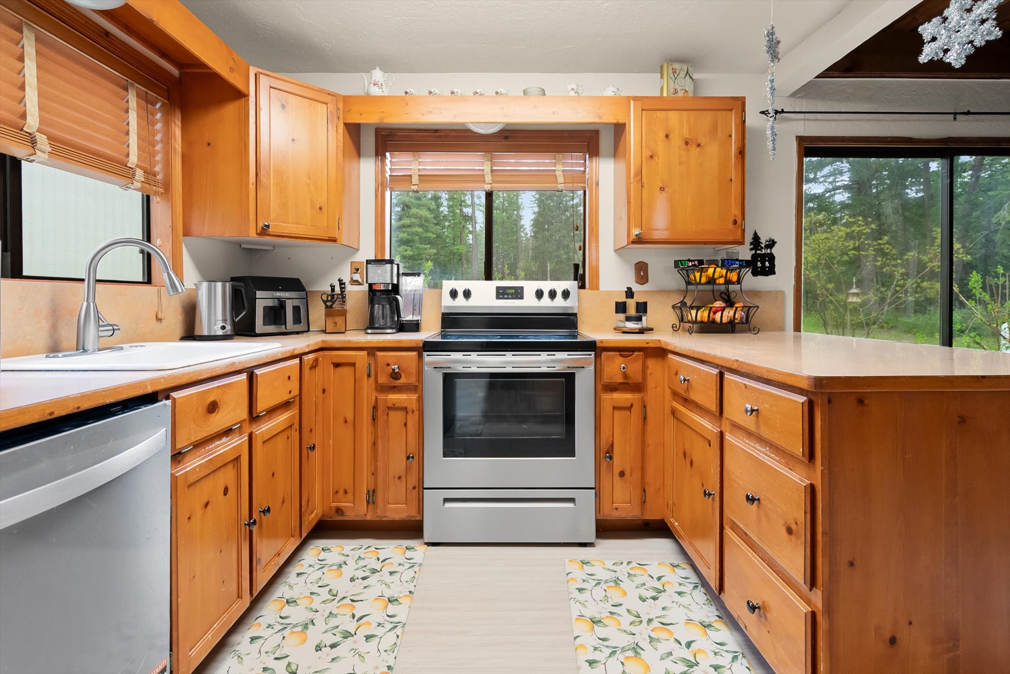 3740 Foothill Road Property Photo 58