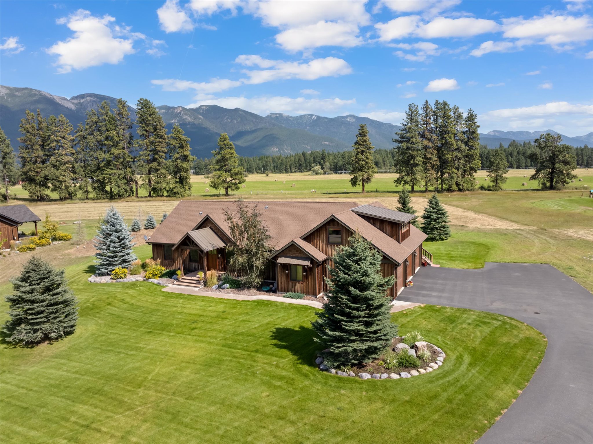 32 Elk Meadow Lane Property Photo 1