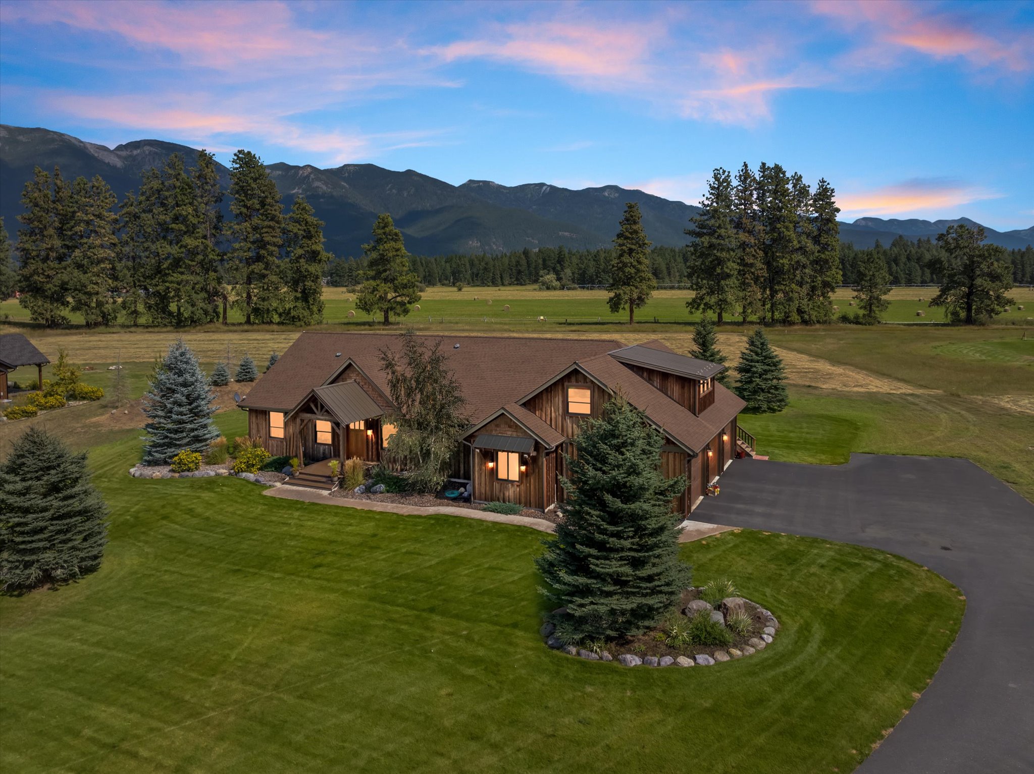 32 Elk Meadow Lane Property Photo 2