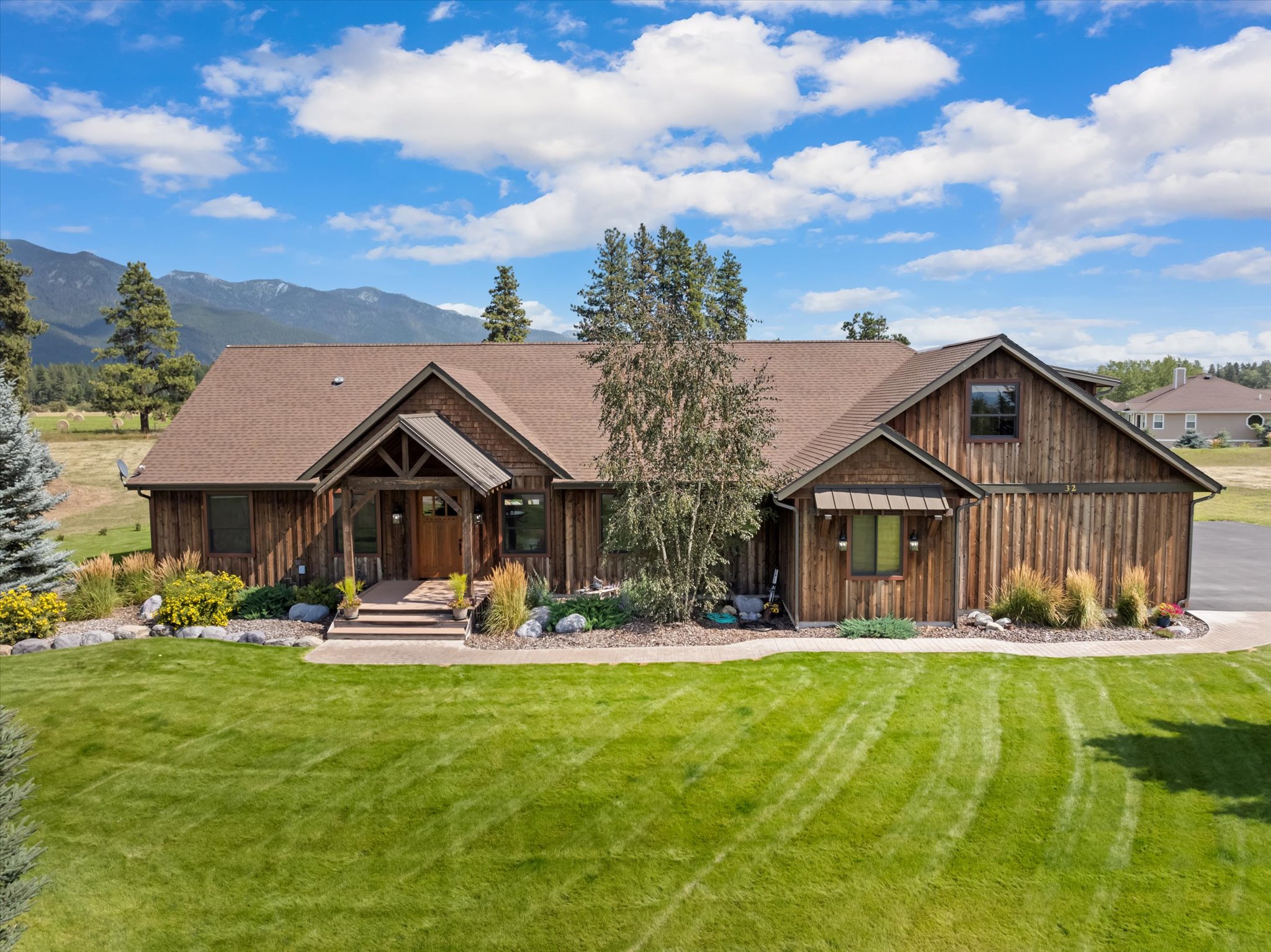 32 Elk Meadow Lane Property Photo 3
