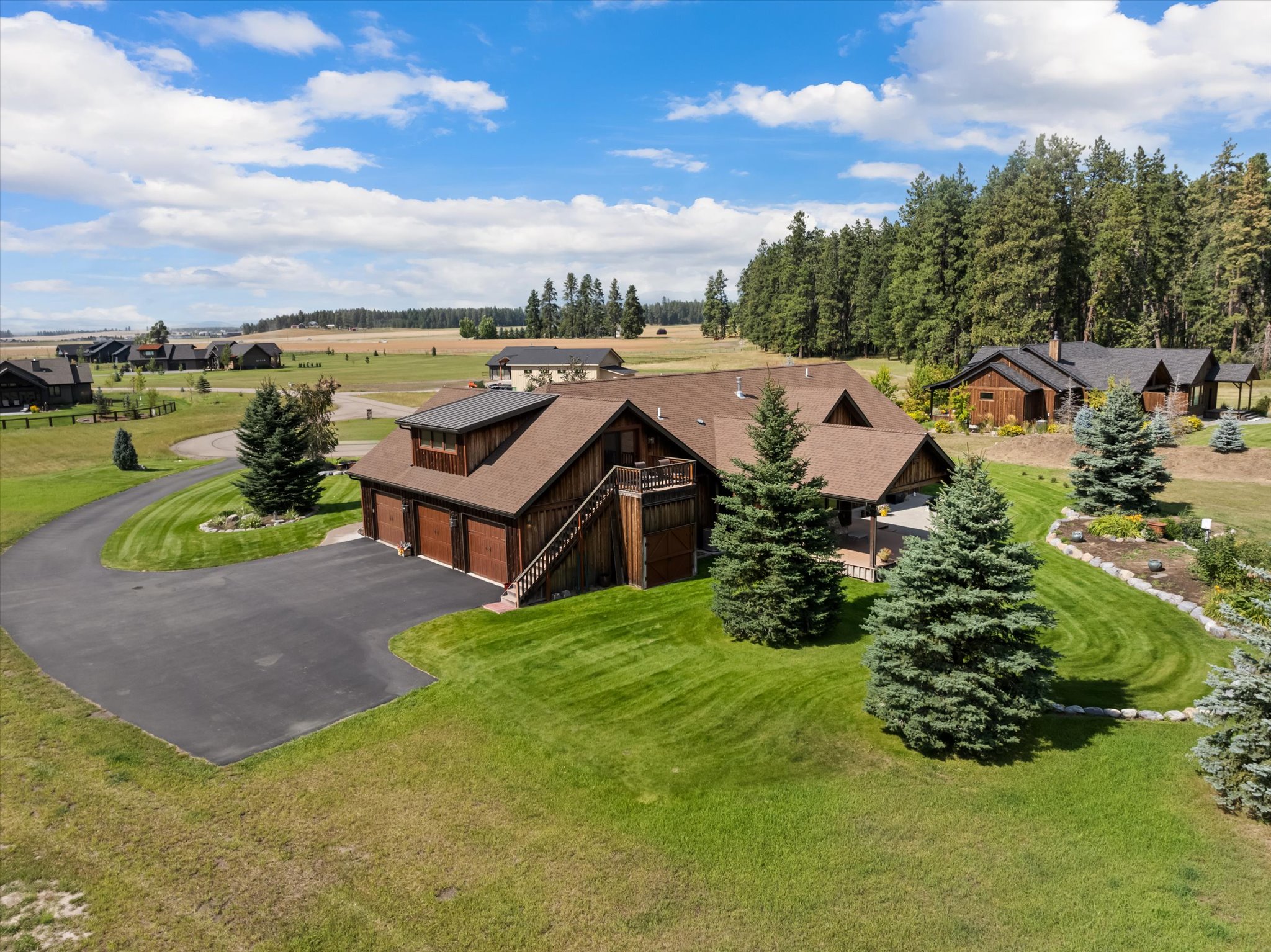 32 Elk Meadow Lane Property Photo 6