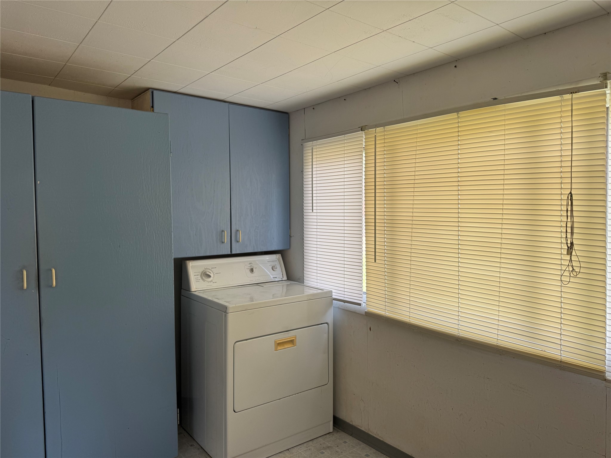 11143 Silver Street Property Photo 8