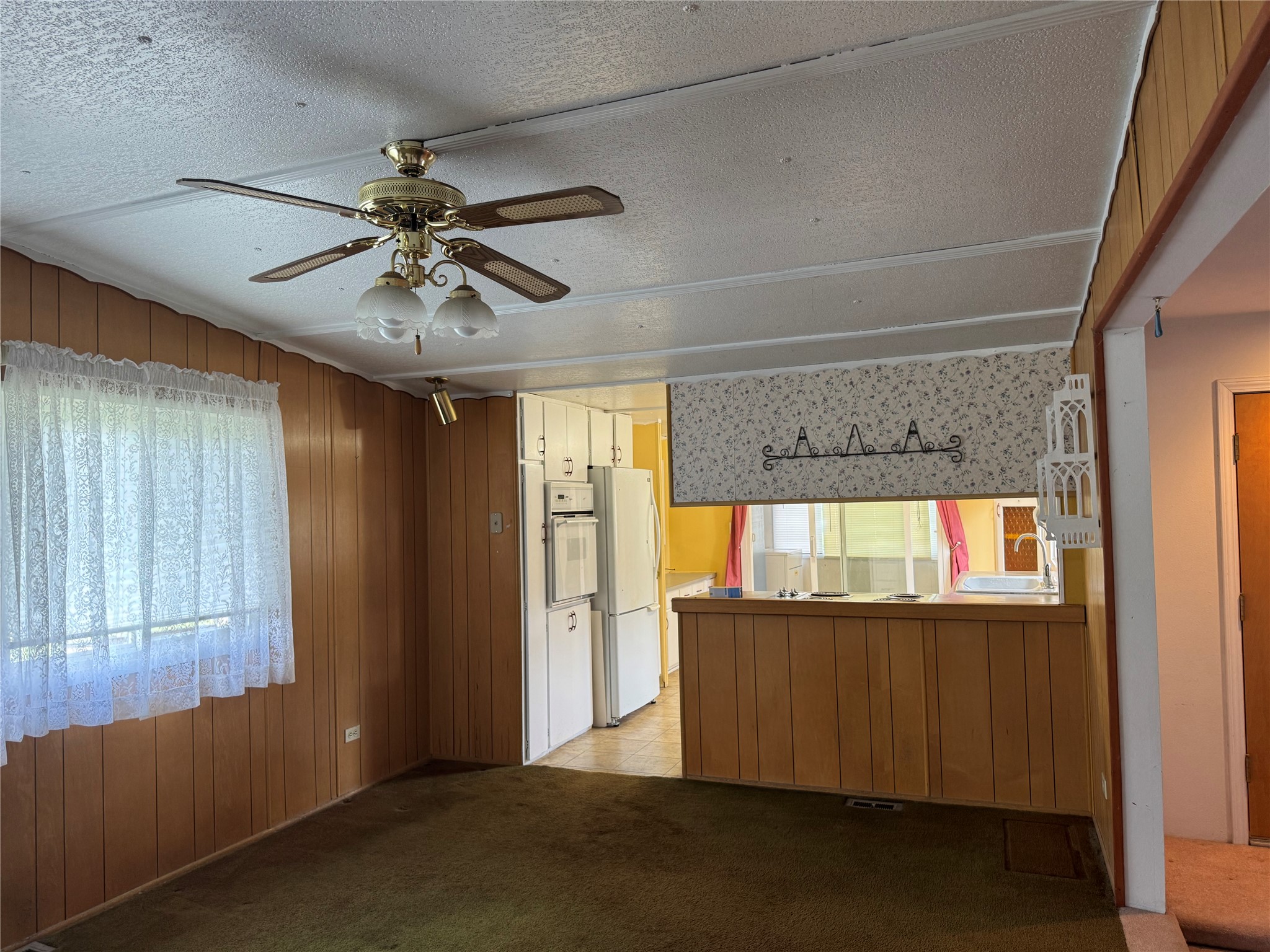 11143 Silver Street Property Photo 10