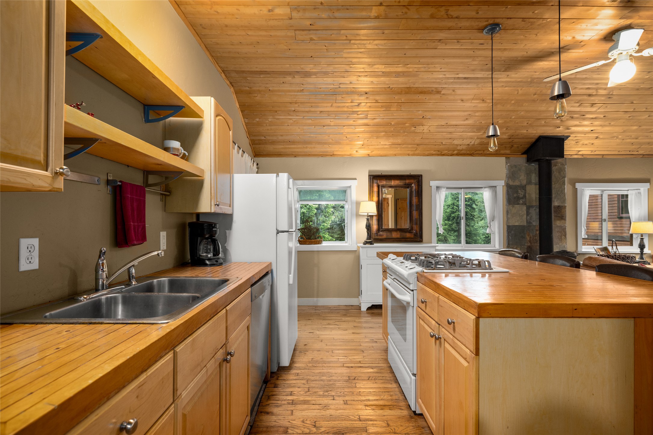 220 Cliff Creek Road Property Photo 49