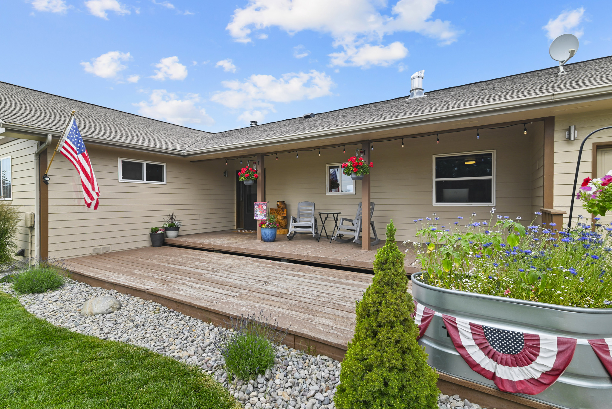 117 Happy Hollow Property Photo 3