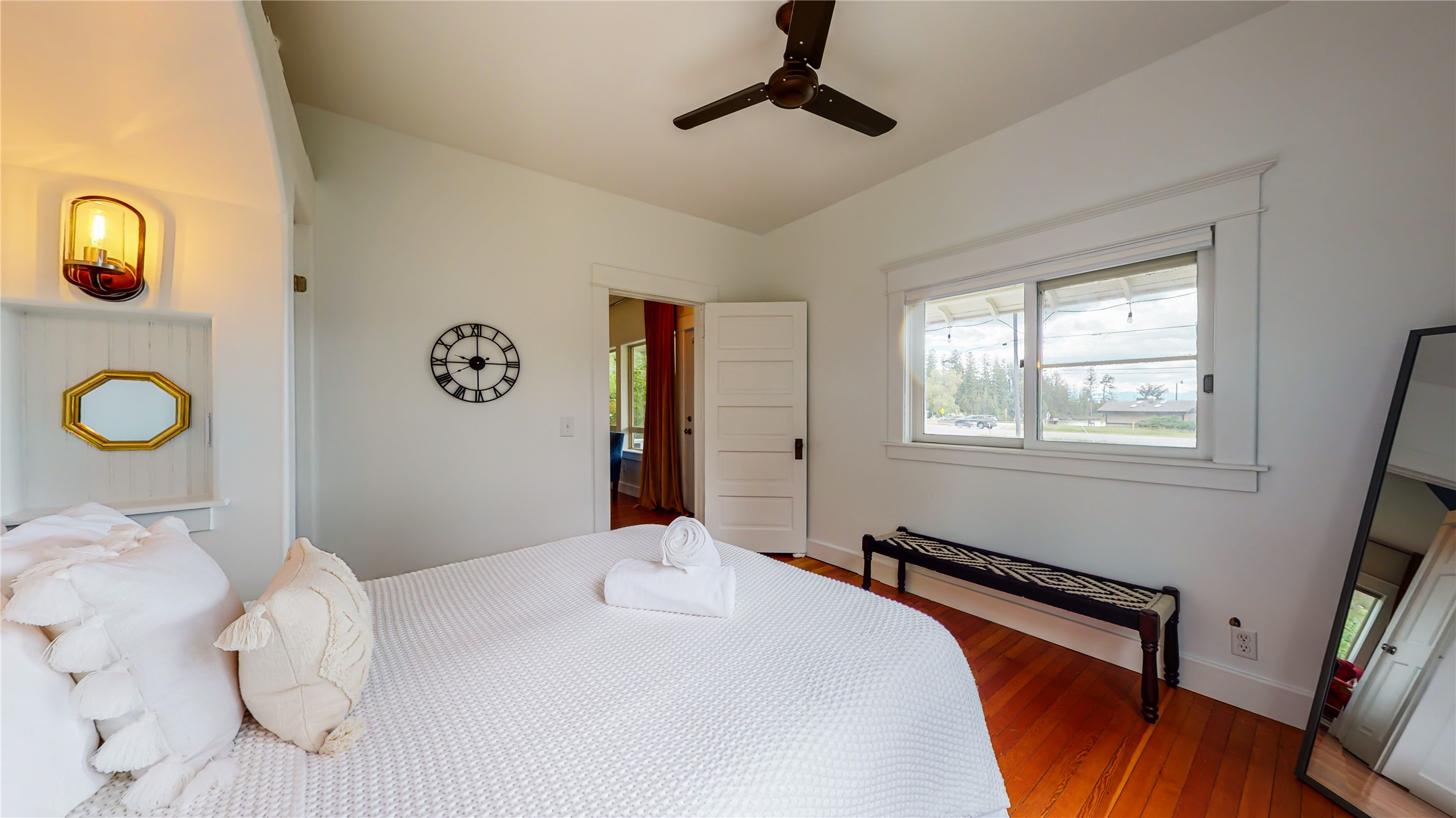 100 Boon Road Property Photo 8
