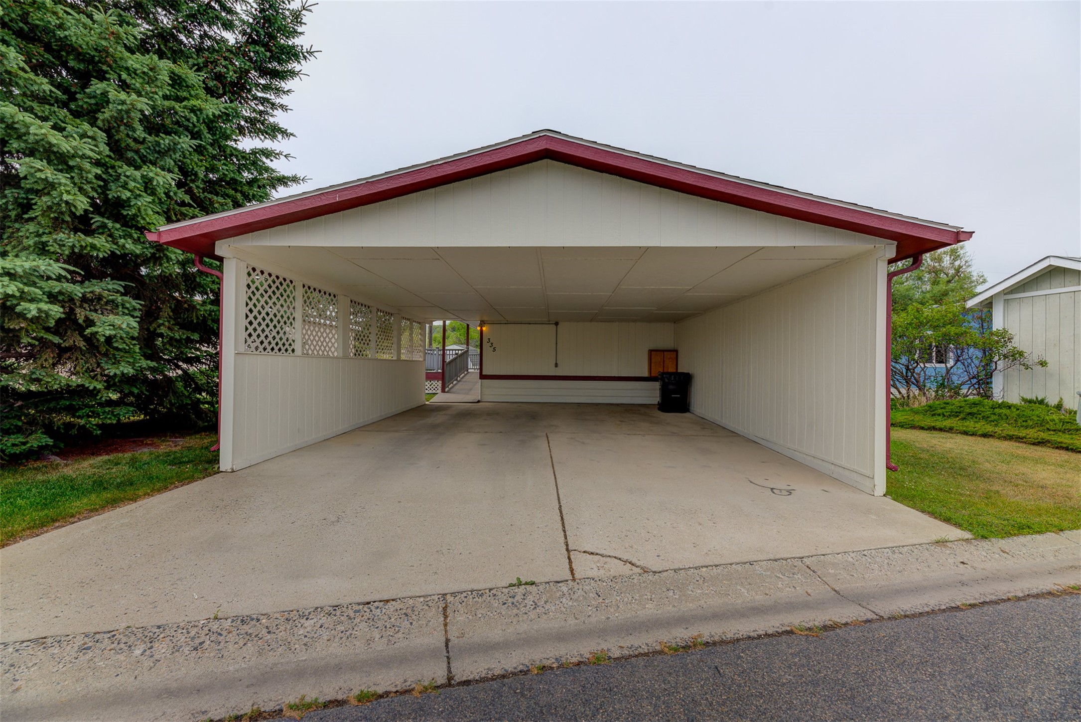 3000 Villard Avenue 335 Property Photo 3