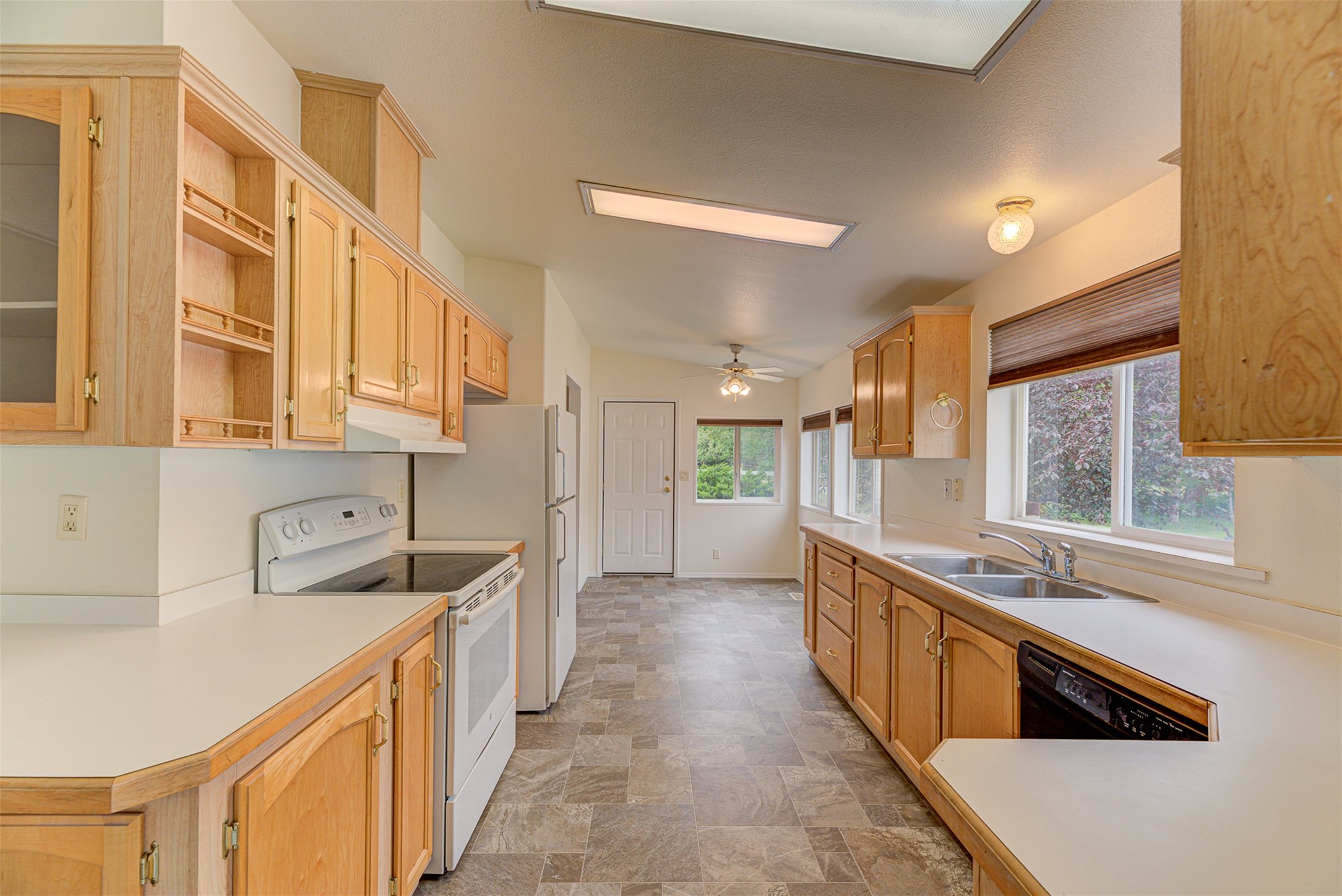 3000 Villard Avenue 335 Property Photo 13