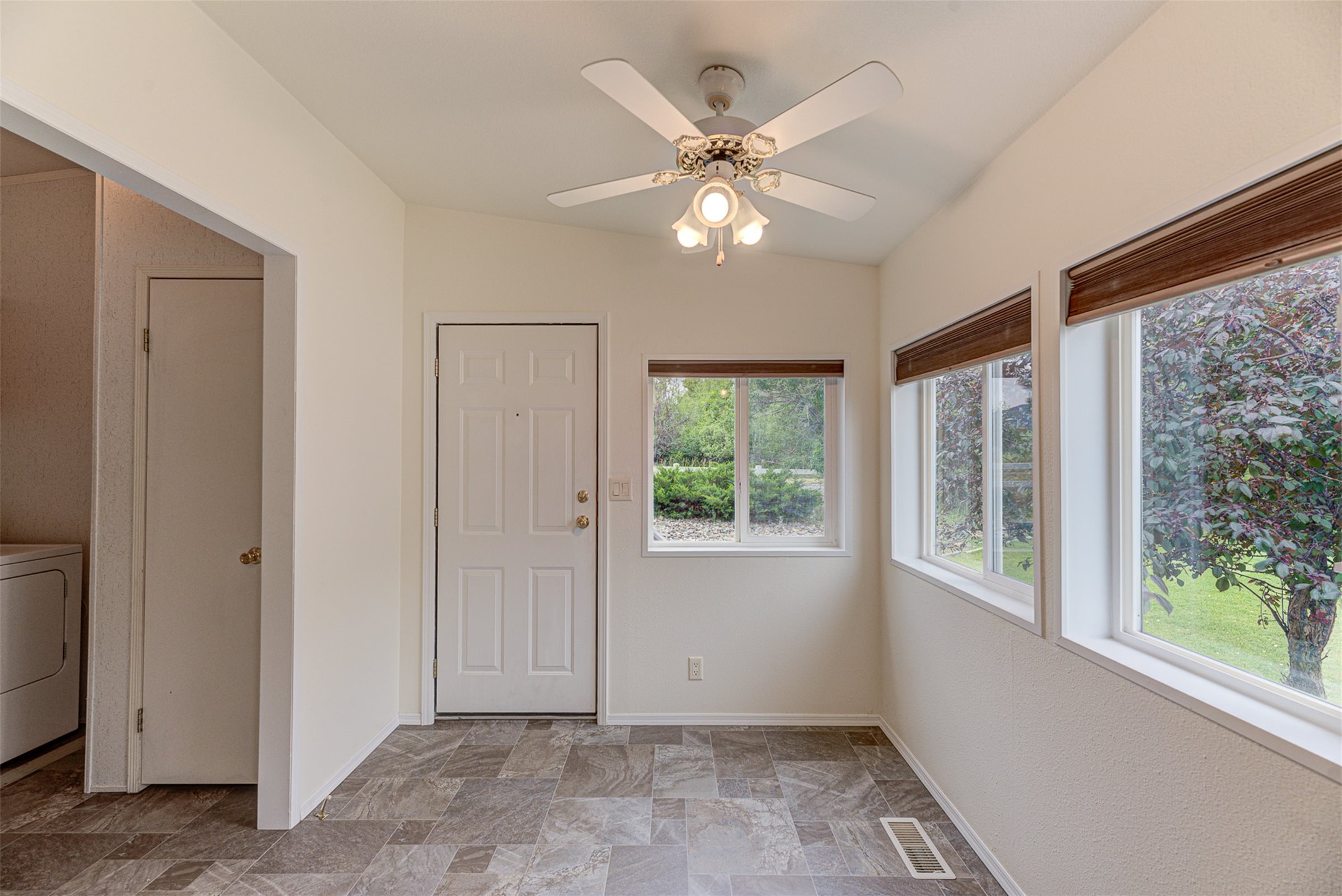 3000 Villard Avenue 335 Property Photo 16