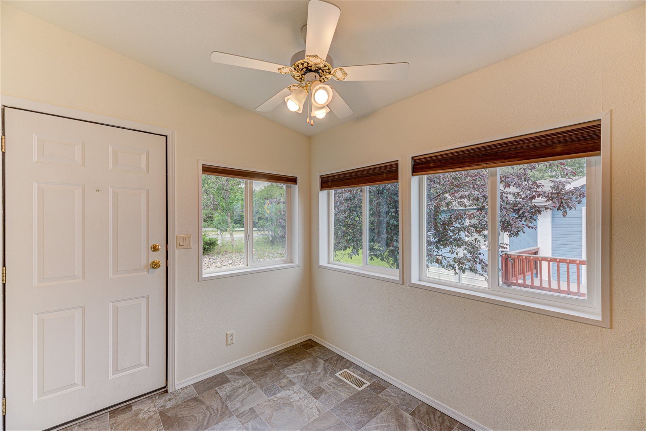 3000 Villard Avenue 335 Property Photo 17