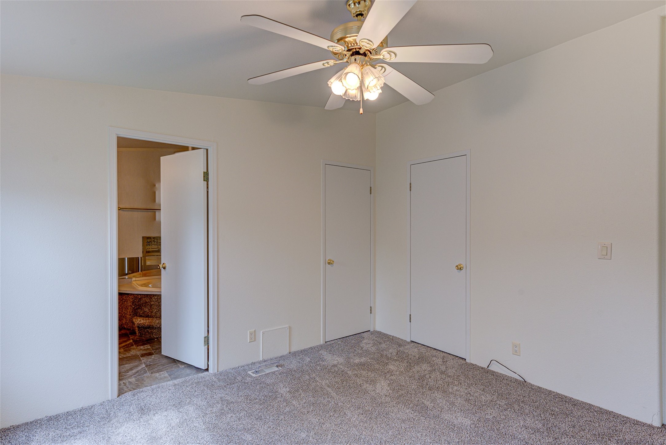 3000 Villard Avenue 335 Property Photo 21
