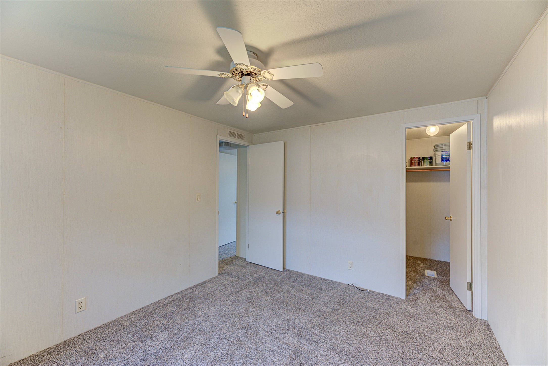 3000 Villard Avenue 335 Property Photo 26