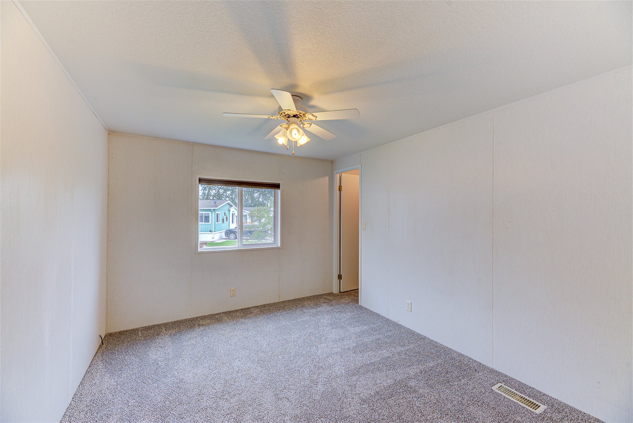 3000 Villard Avenue 335 Property Photo 28