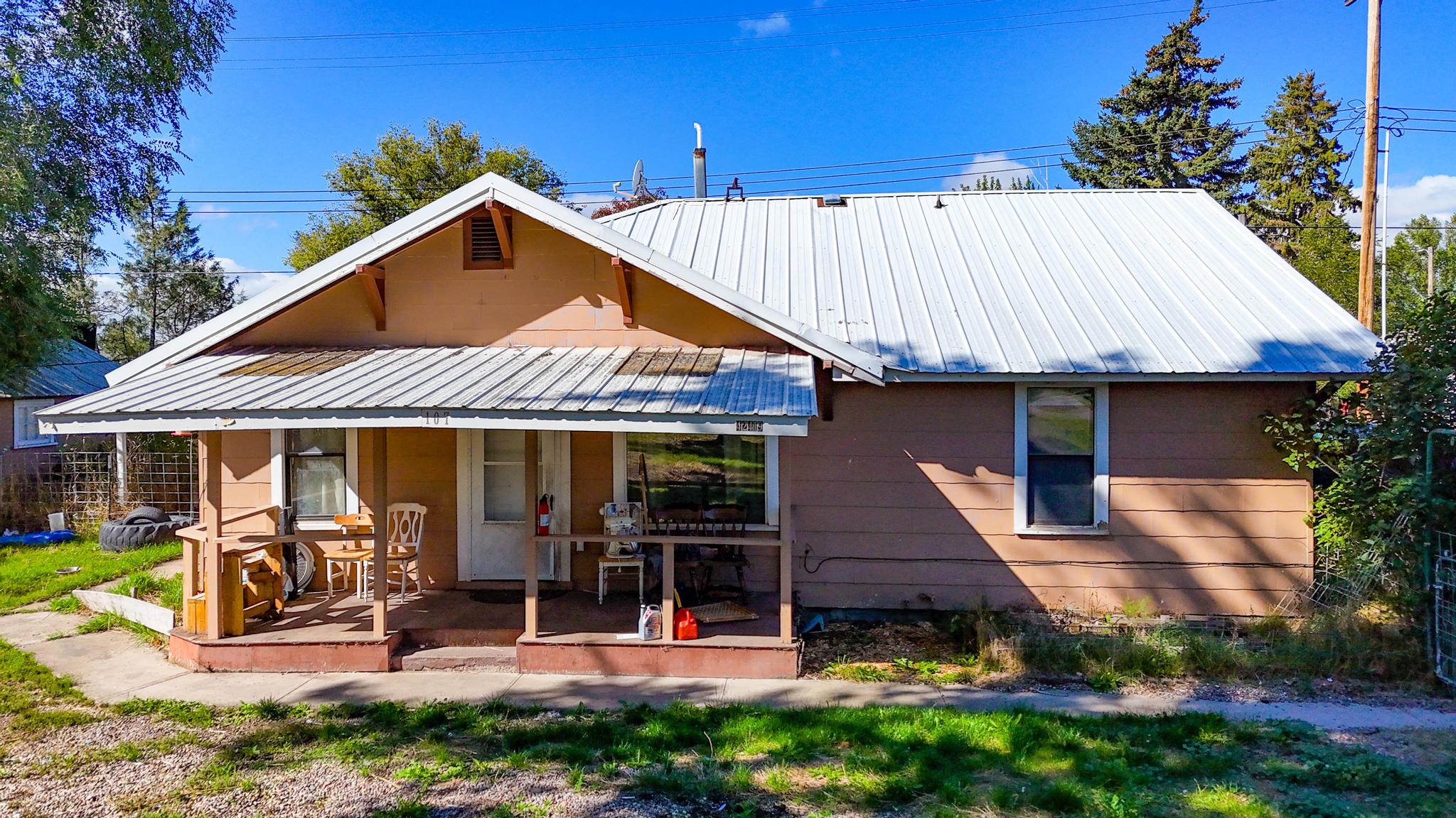 42419 3rd Avenue E Property Photo 1