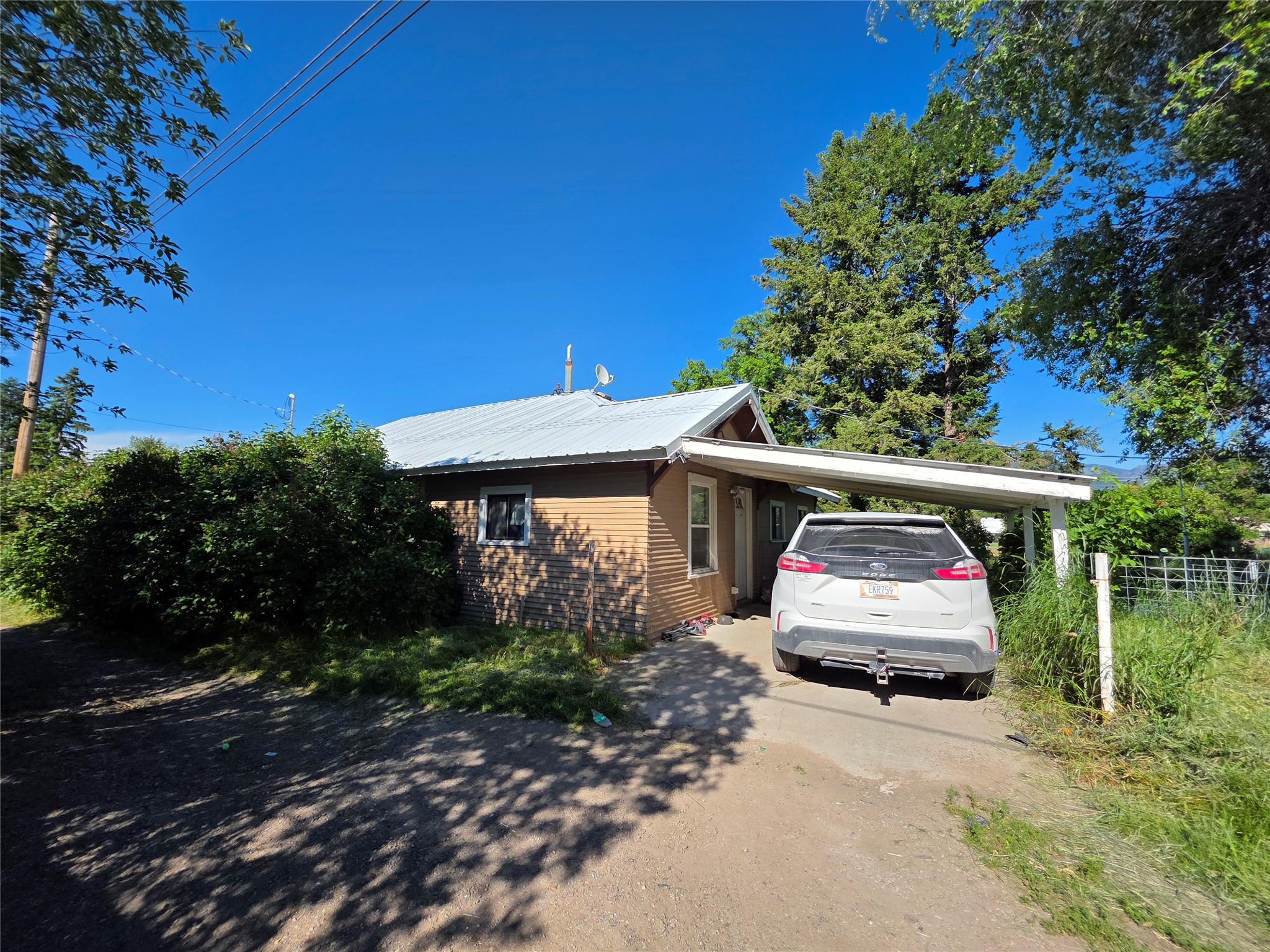 42419 3rd Avenue E Property Photo 6