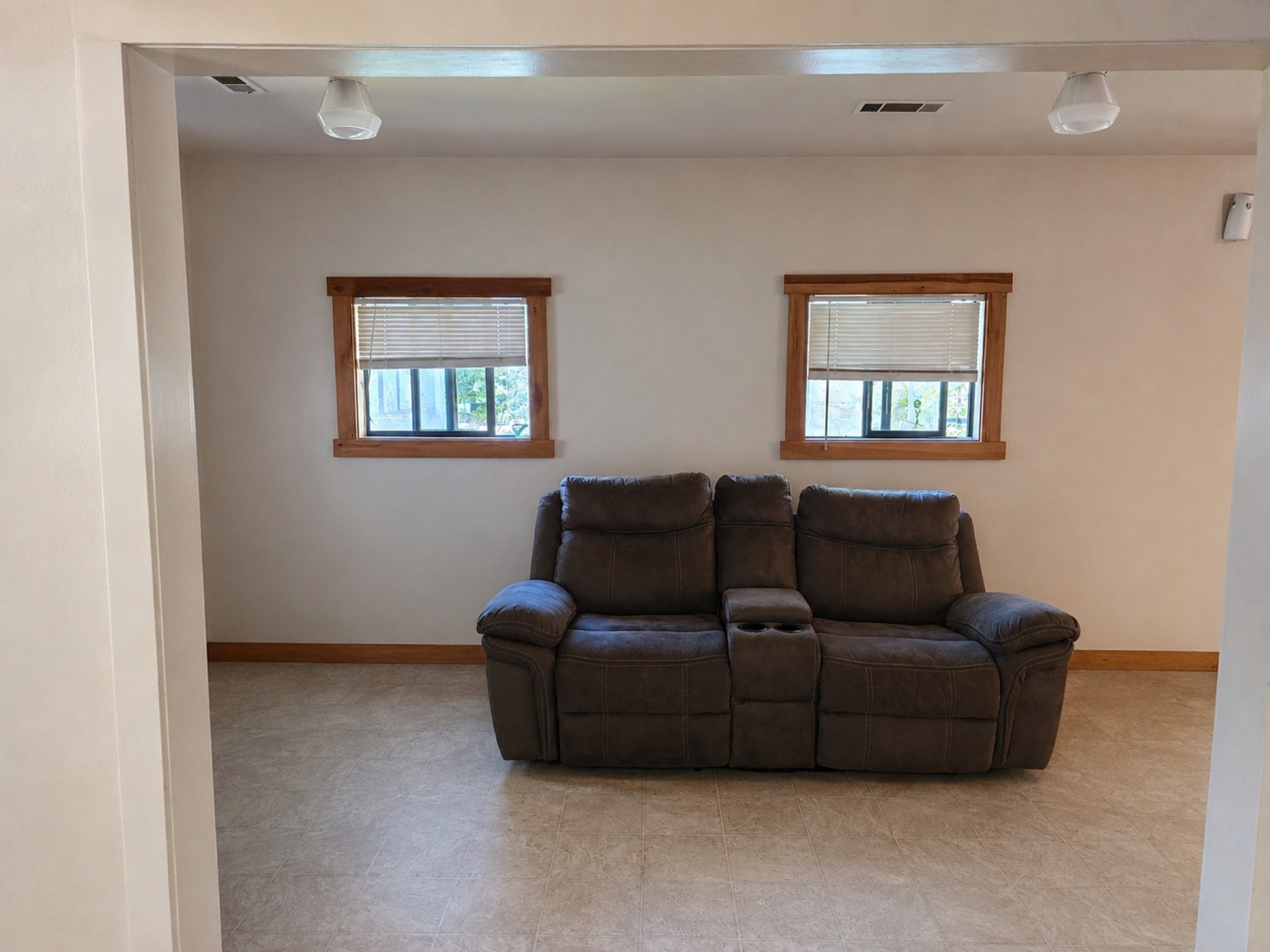 42419 3rd Avenue E Property Photo 9