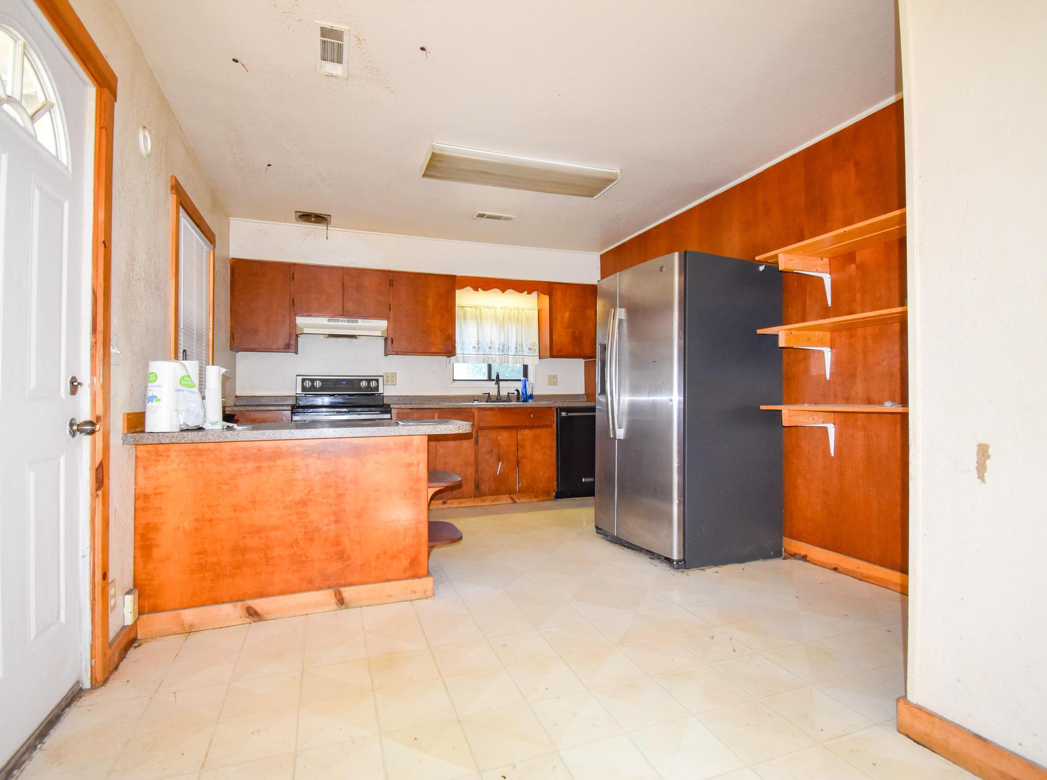 42419 3rd Avenue E Property Photo 9