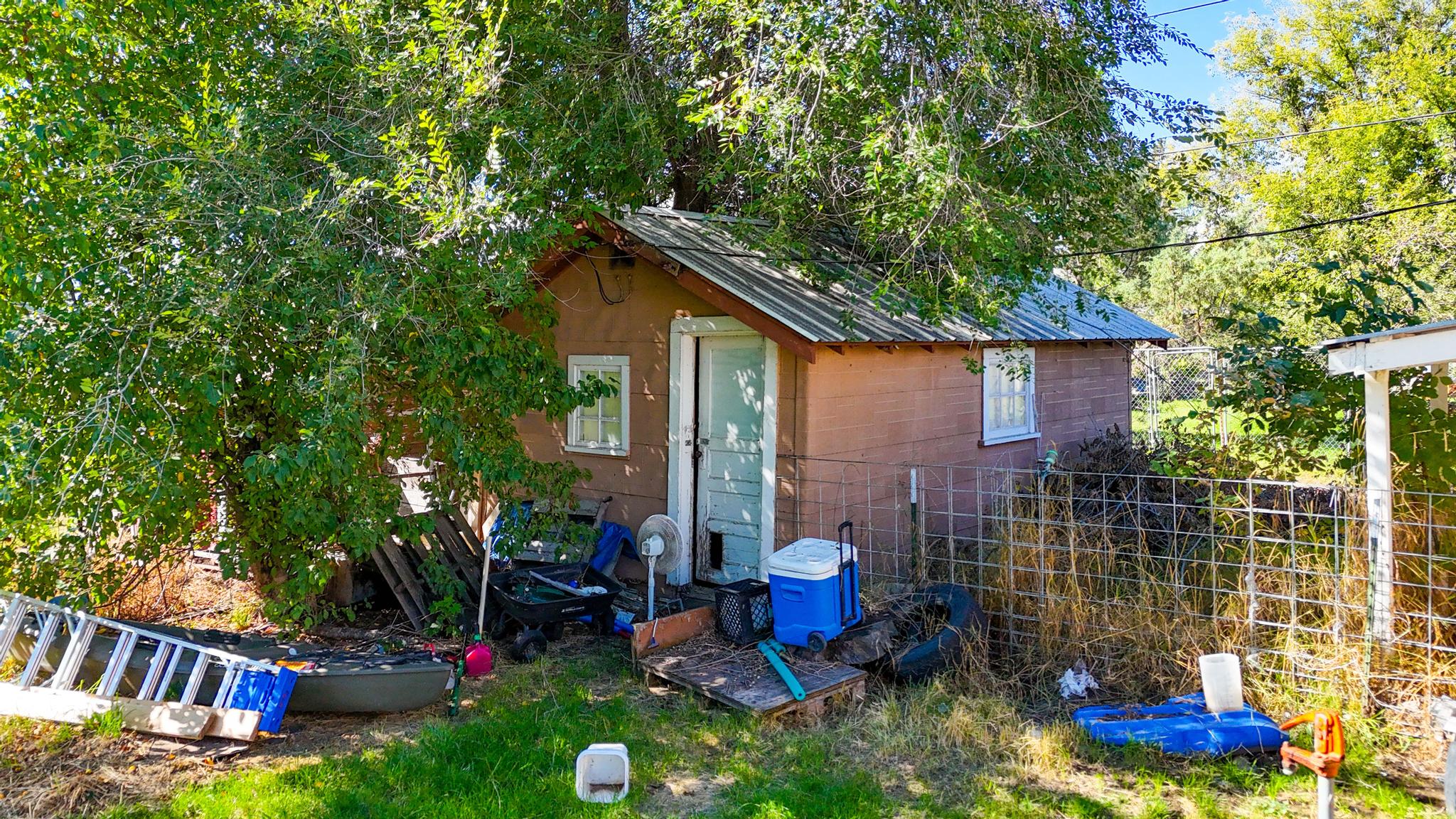 42419 3rd Avenue E Property Photo 16
