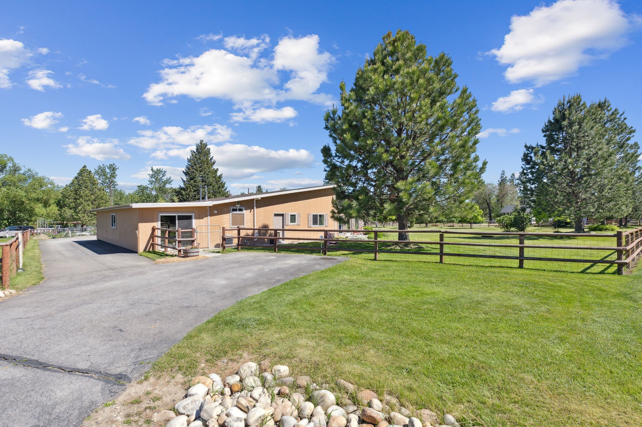 4079 Stevensville River Road Property Photo 54