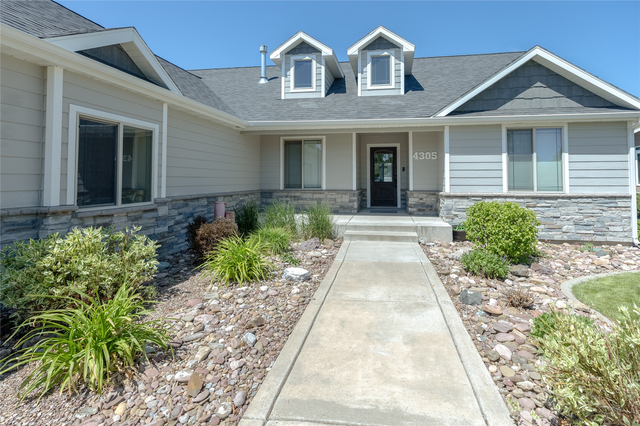 4305 13th Avenue S Property Photo 1