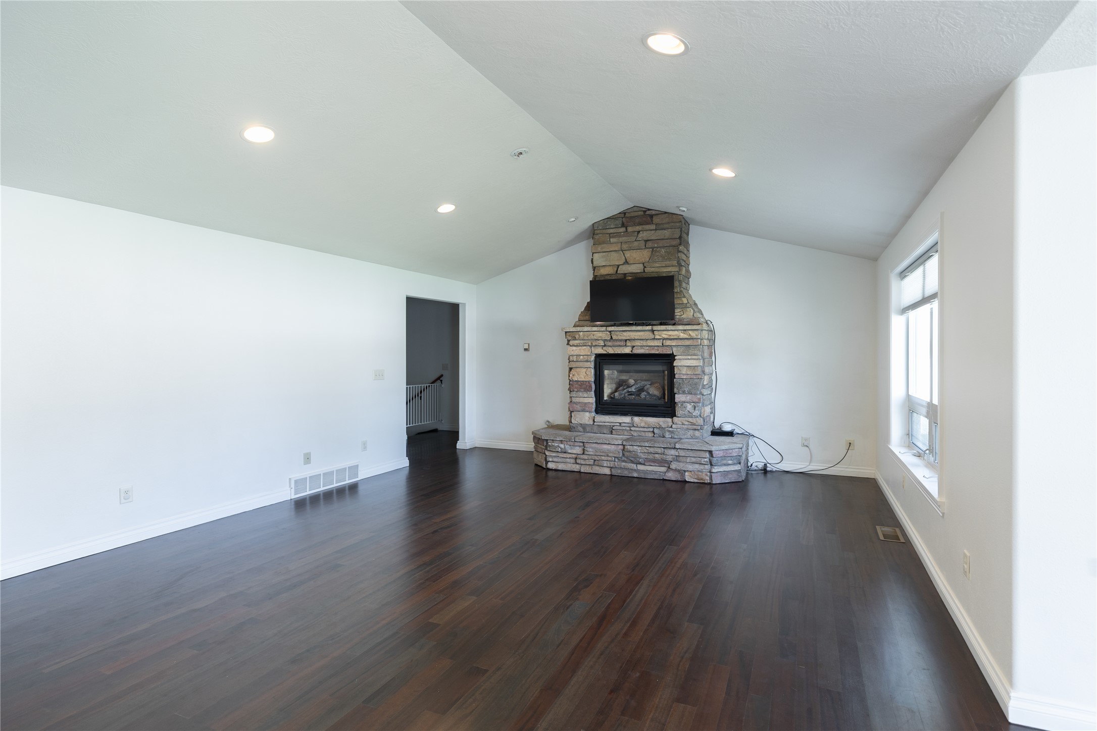 4305 13th Avenue S Property Photo 8