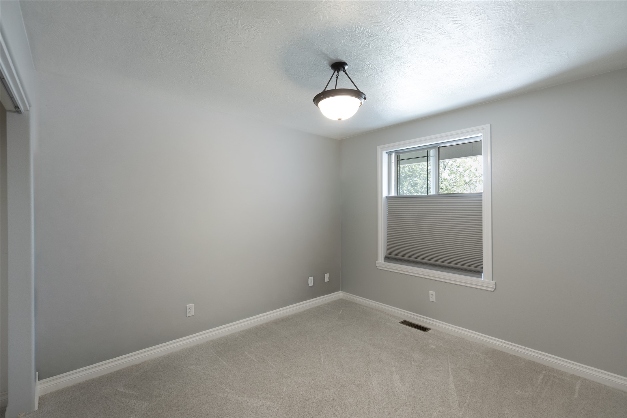 4305 13th Avenue S Property Photo 27