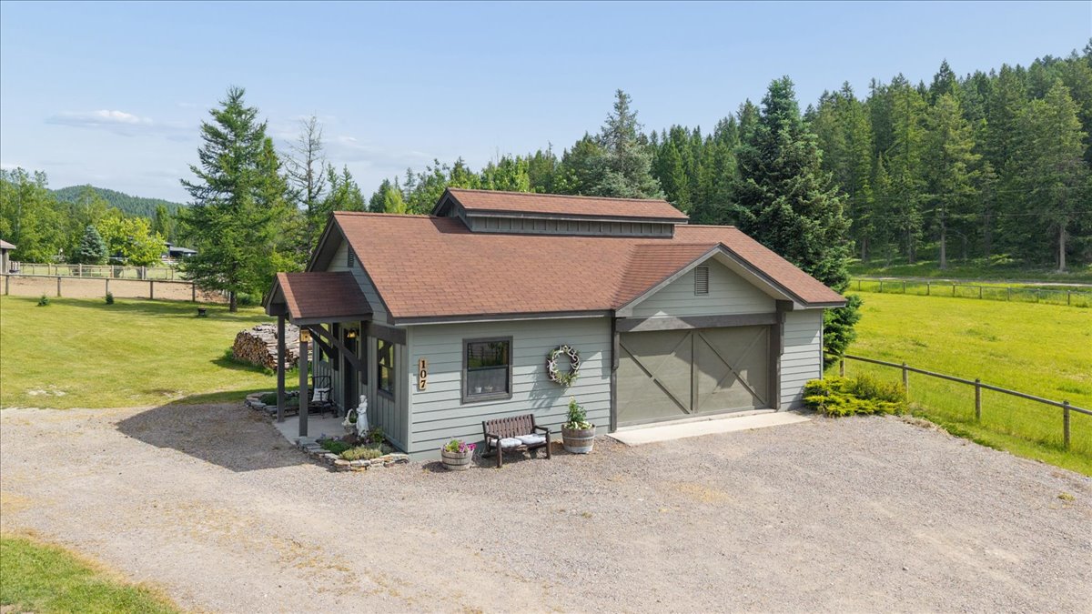 107 Old Ranch Road Property Photo 11