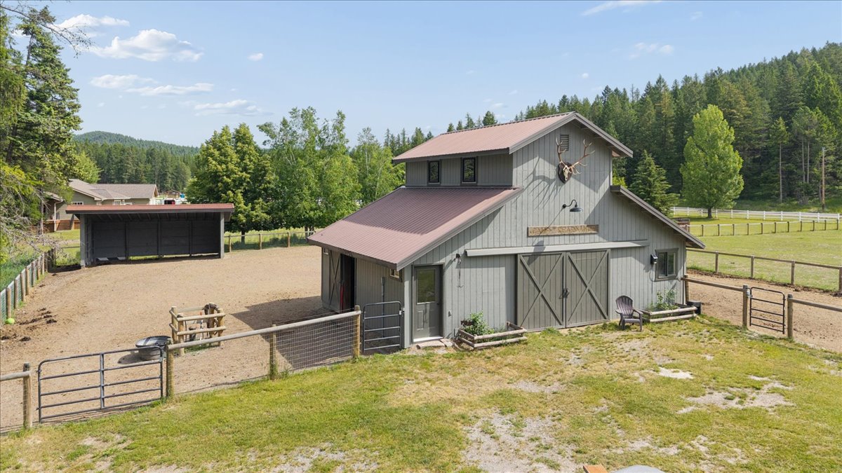 107 Old Ranch Road Property Photo 12