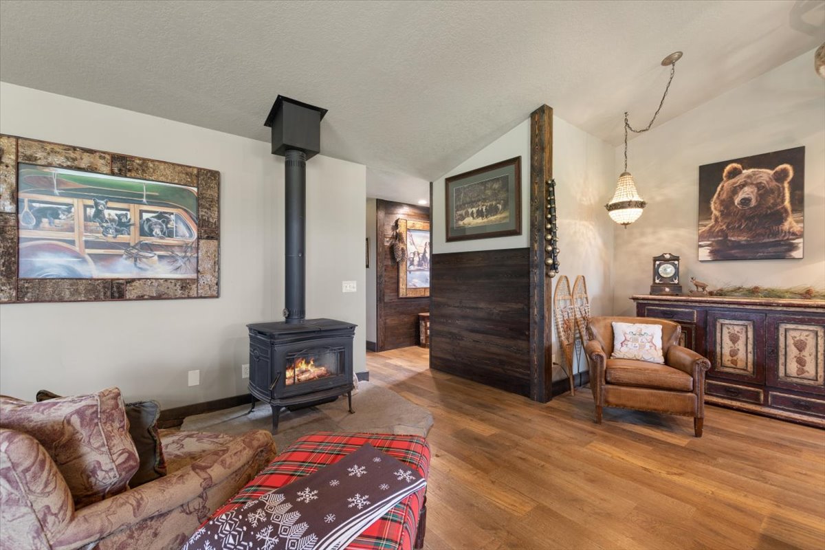 107 Old Ranch Road Property Photo 42