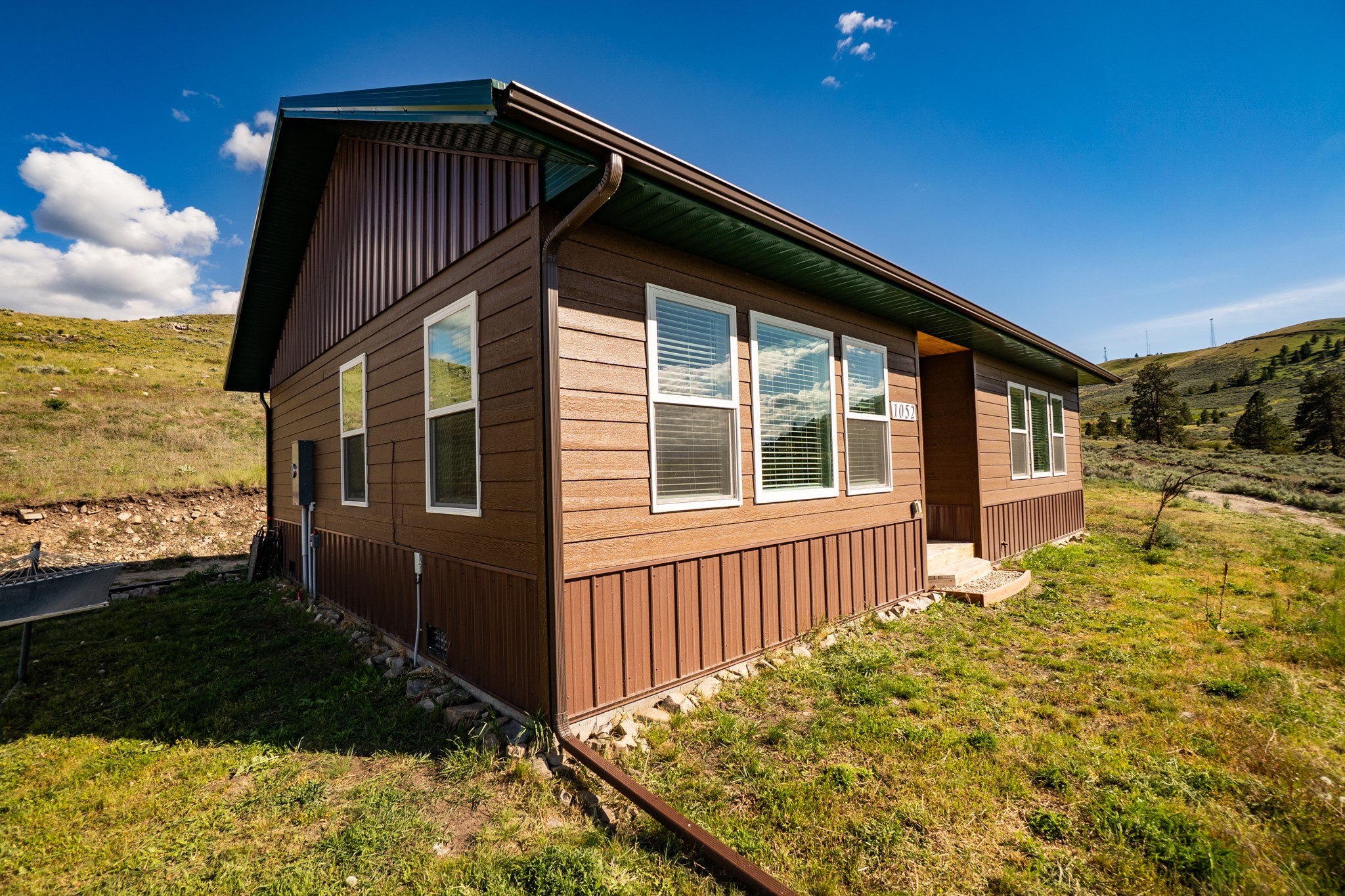 1052 Kyleighs Lane Property Photo 4