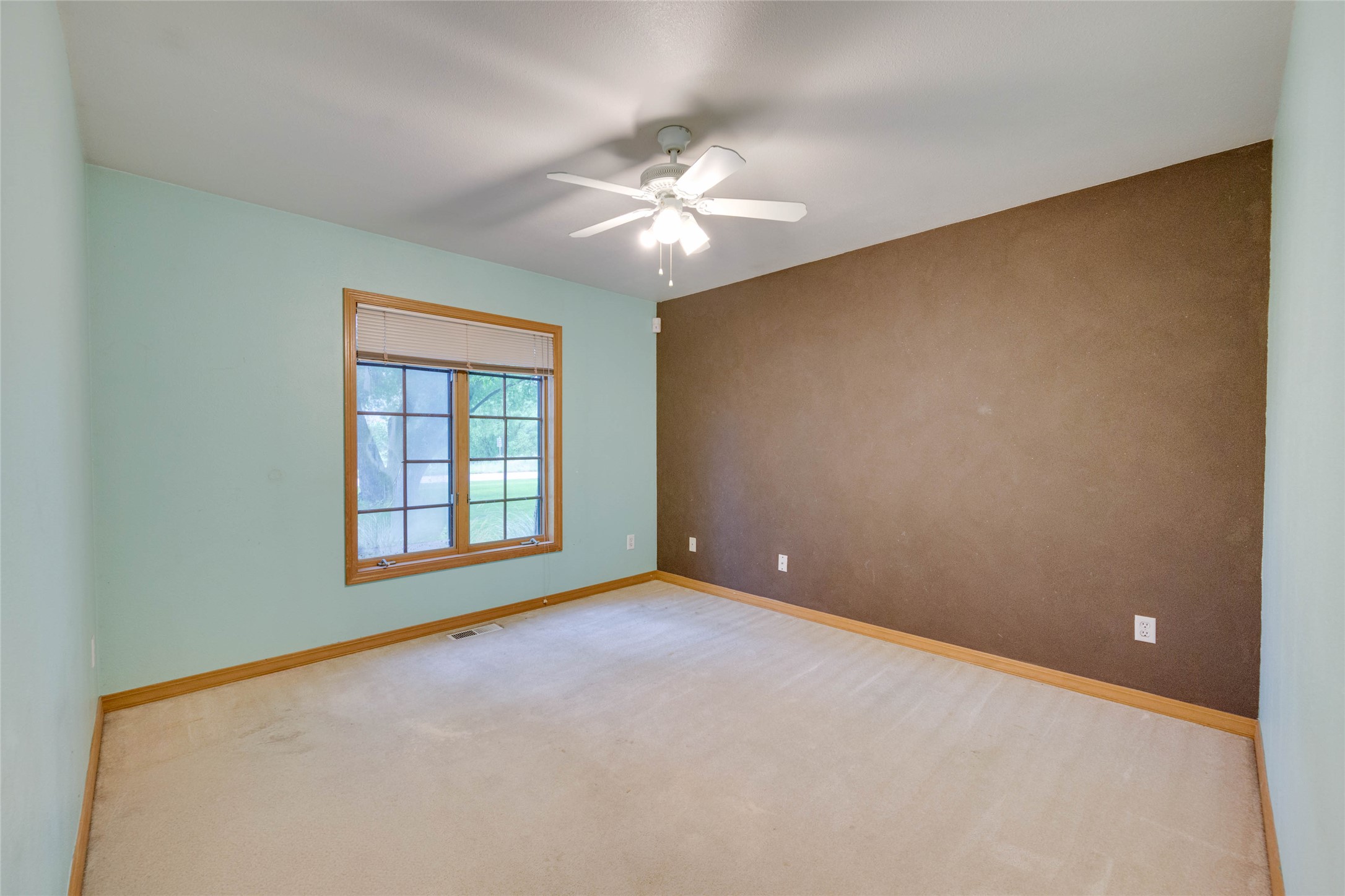 18050 Mullan Road Property Photo 28