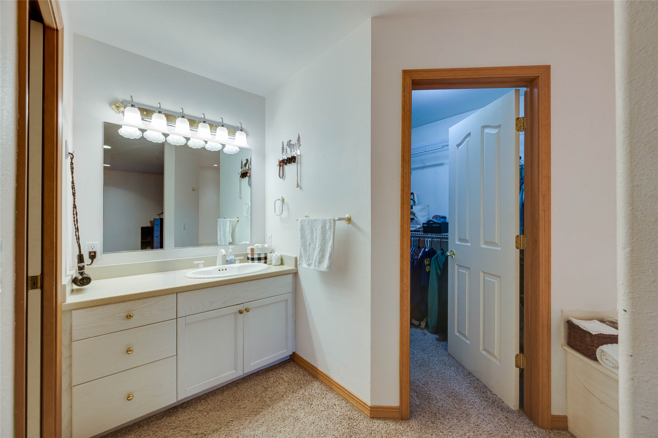 18050 Mullan Road Property Photo 33