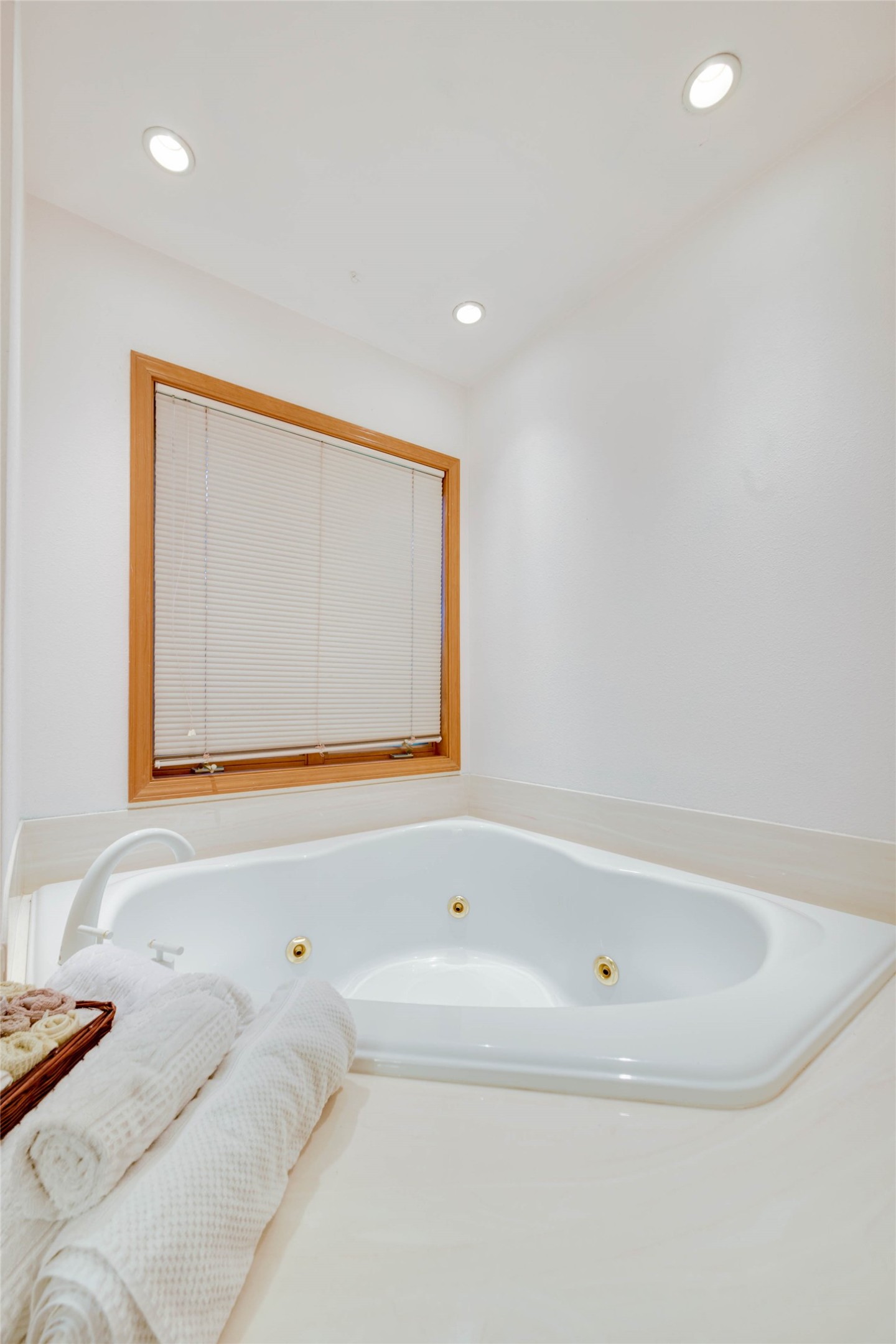 18050 Mullan Road Property Photo 35