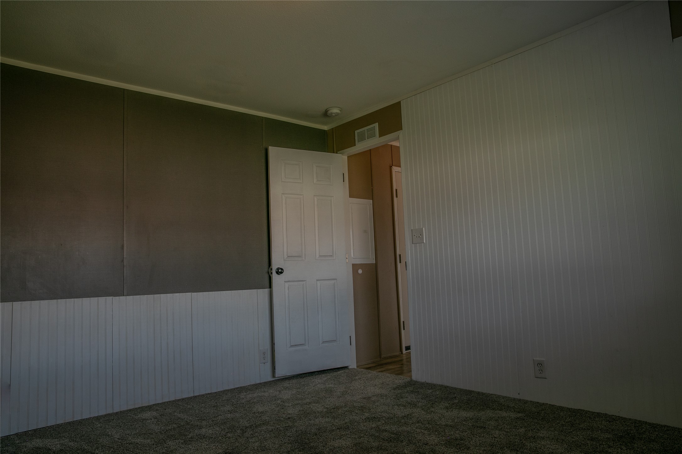 1045 Conrad Drive 19 Property Photo 10