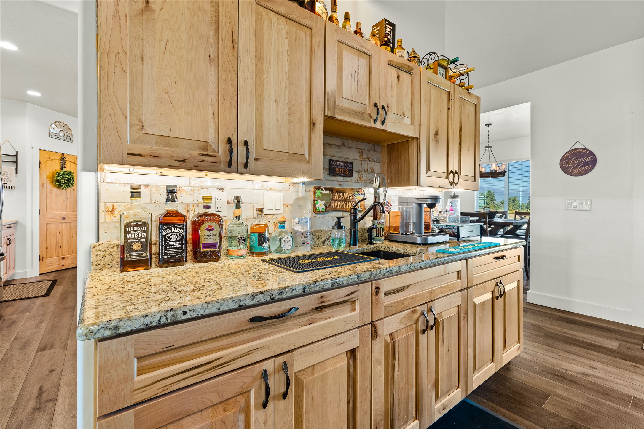 400 Cochell Way Property Photo 14