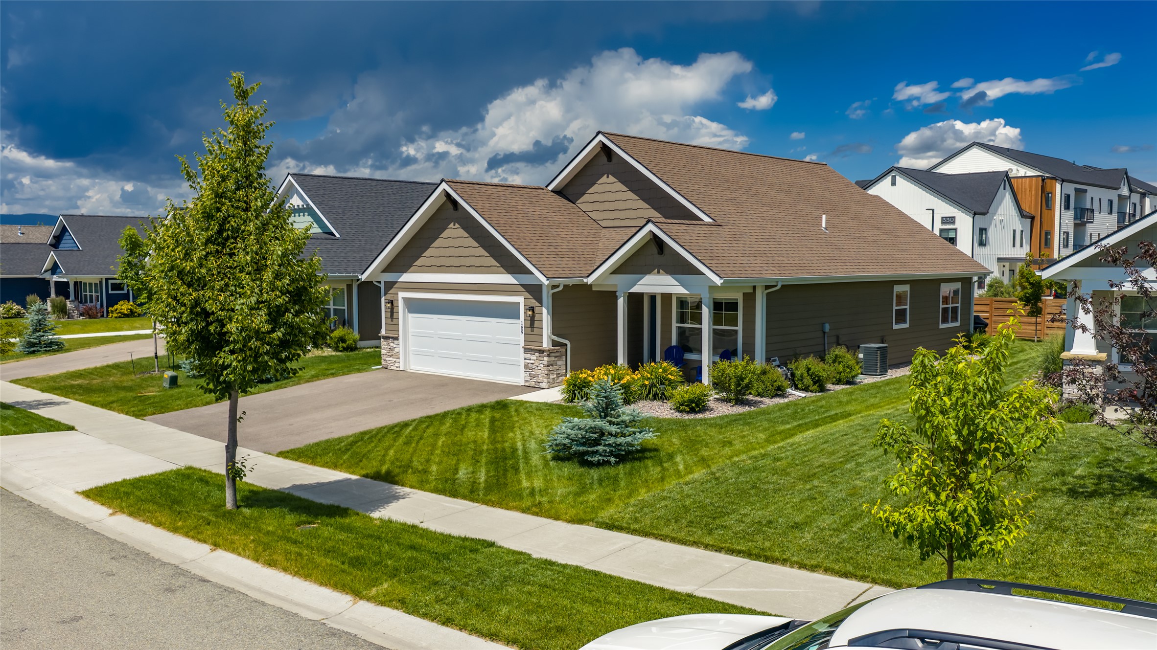 159 Silvertip Trail Property Photo 27