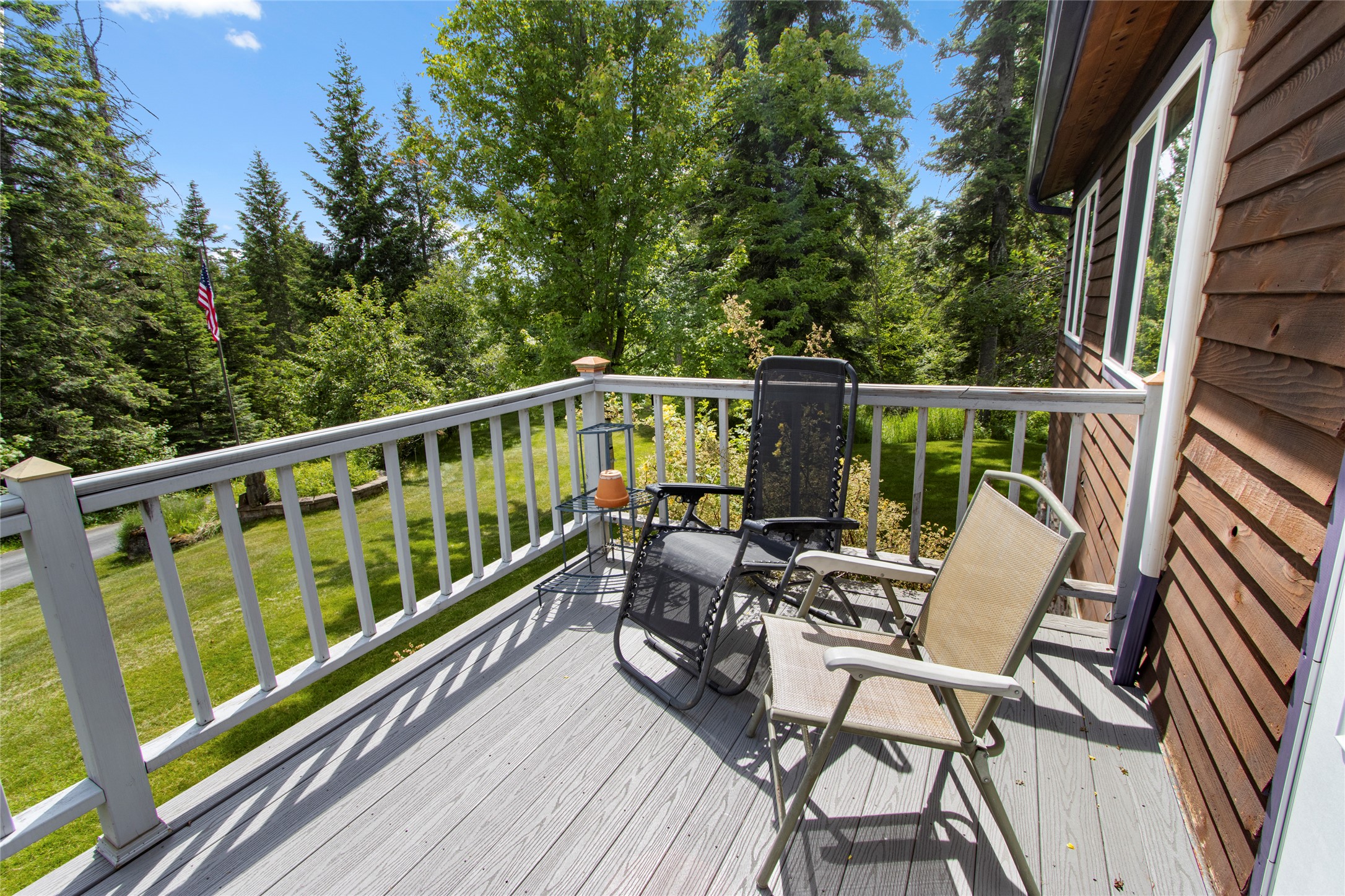 166 Larch Lane Property Photo 22