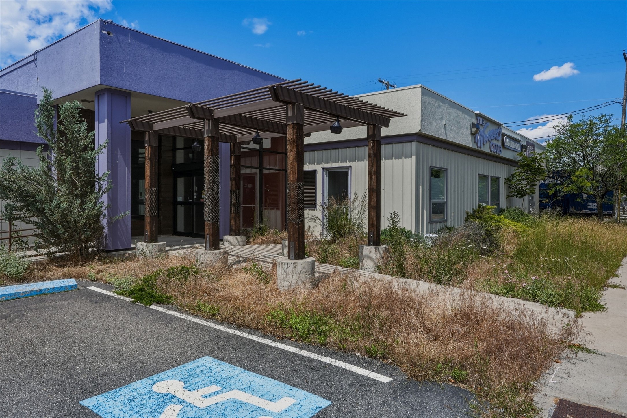 2105 Bow Street Property Photo 15