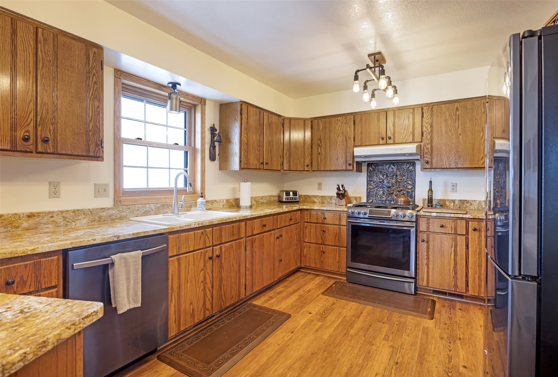 8200 Springtime Road Property Photo 15